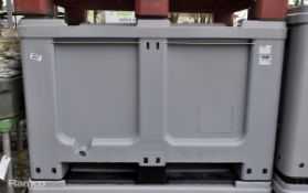 Plastic pallet tote container with lid - L 1200 x W 1000 x H 850mm