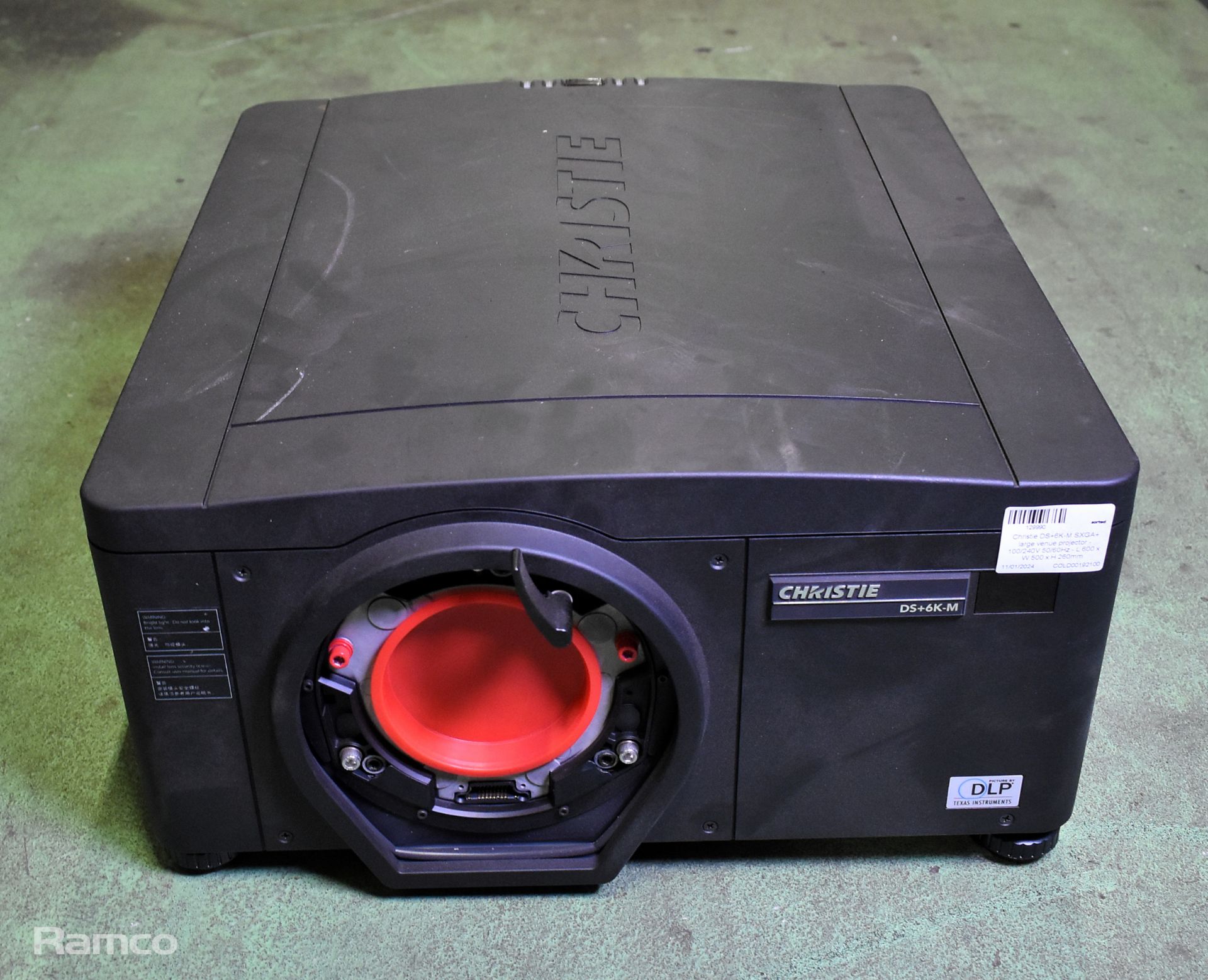 Christie DS+6K-M SXGA+ large venue projector - 100 / 240V - 50 / 60Hz - L 600 x W 500 x H 260mm - Image 2 of 13