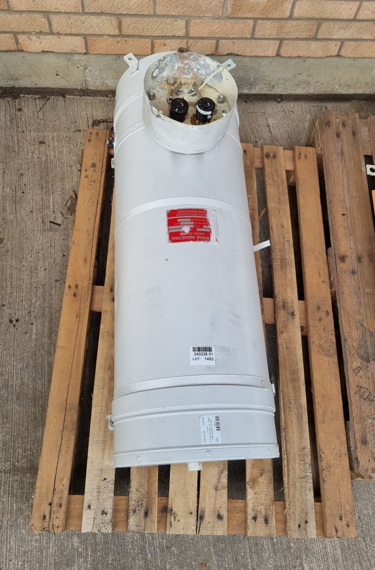 Heatrae Industrial water heater - W 1050 x D 400 x H 500mm - Image 2 of 7