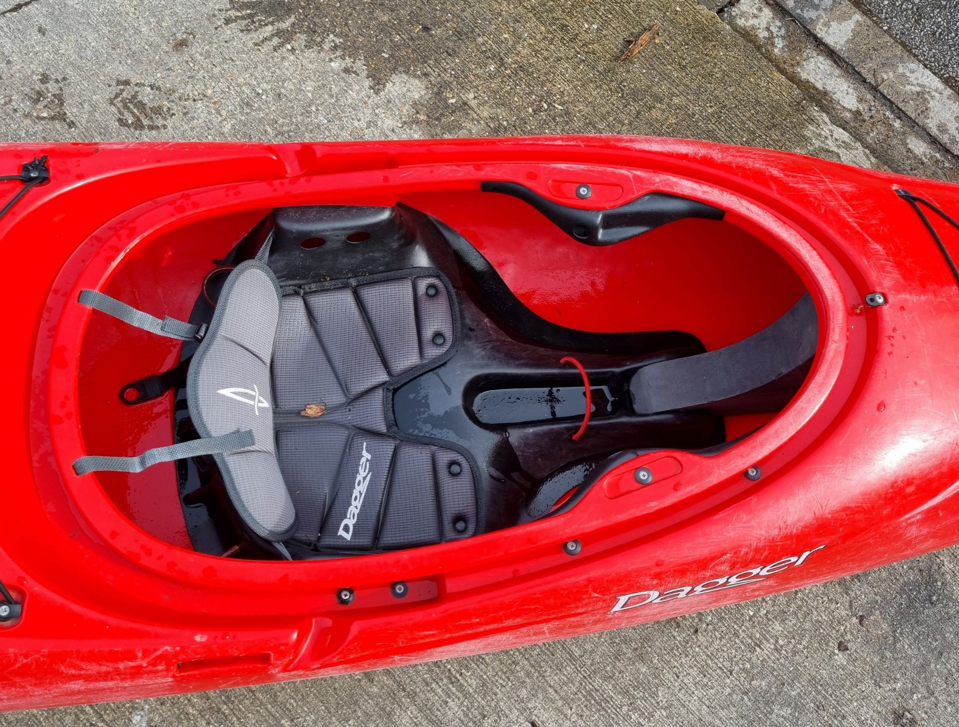 Dagger Katana polyethylene kayak - red - W 3200 x D 660 x H 420mm - Bild 4 aus 5