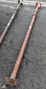 Adjustable steel acrow prop - 2540mm length