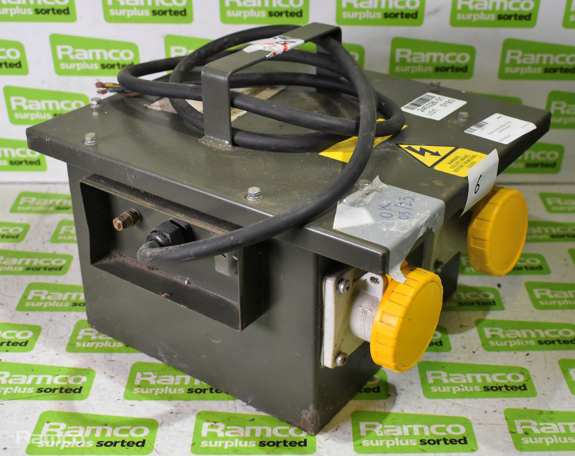 Heavy duty 250V-110V transformer - Image 2 of 4
