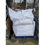 1 and 1/3 tonne sack of loose rock salt grit