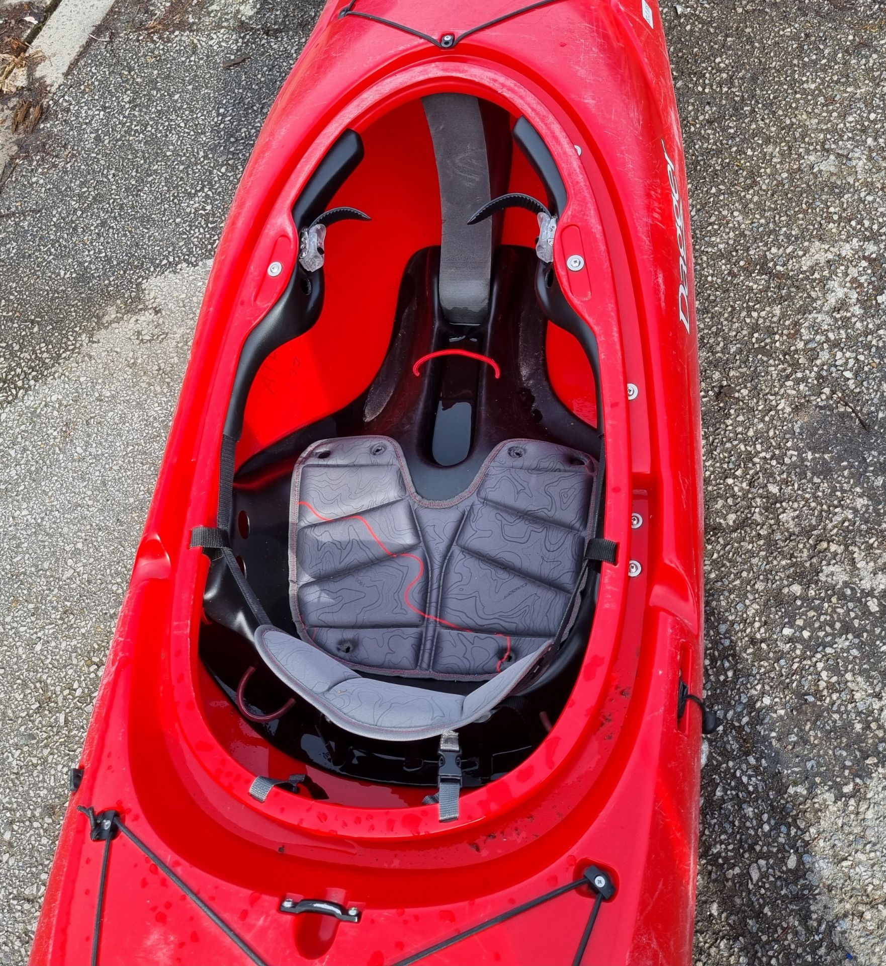 Dagger Katana polyethylene kayak - red - W 3200 x D 660 x H 420mm - Image 4 of 8