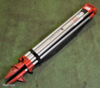 Leica GST05L Aluminium tripod with shoulder strap - Length : 1.07m. Extended length : 1.76m