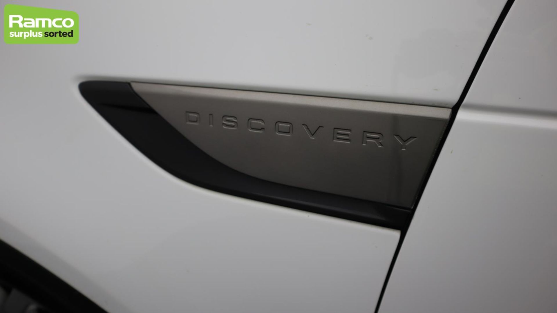 Land Rover Discovery SE SD4 2.0 - BW17 ZTF - Image 33 of 70