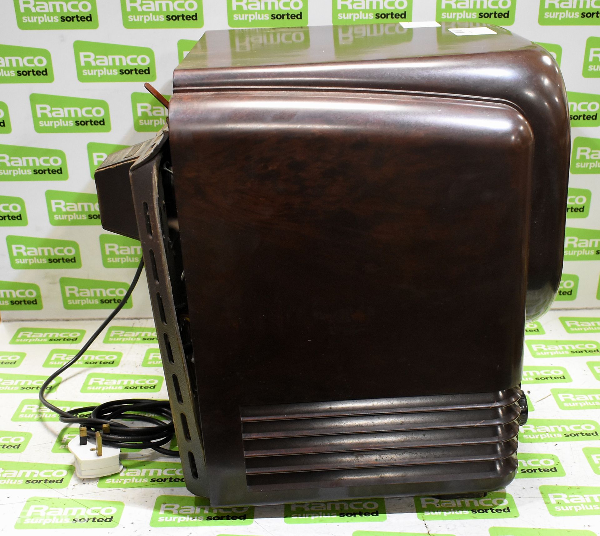Bush TV 12 AM - 9 inch bakelite television with aerial - Image 4 of 10