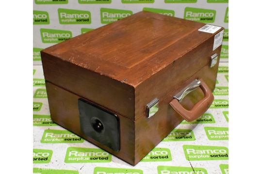 Cambridge Type 24488 portable potentiometer in wooden box - Image 4 of 11