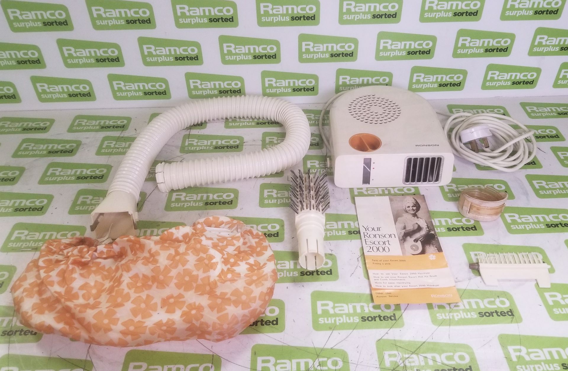 Ronson Escort 2000 hairdryer with comb, brush and setting hood - Image 2 of 3