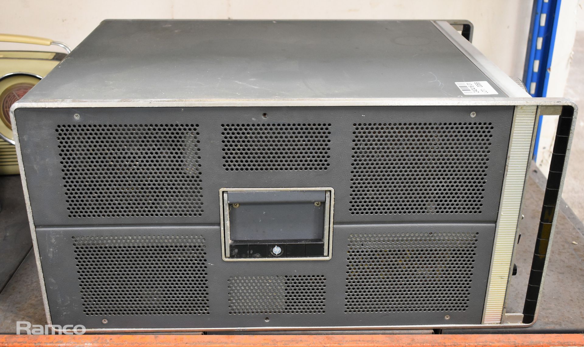 Hewlett Packard (HP) E413 oscilloscope W 425 x D 620 x H 320mm - Image 3 of 6