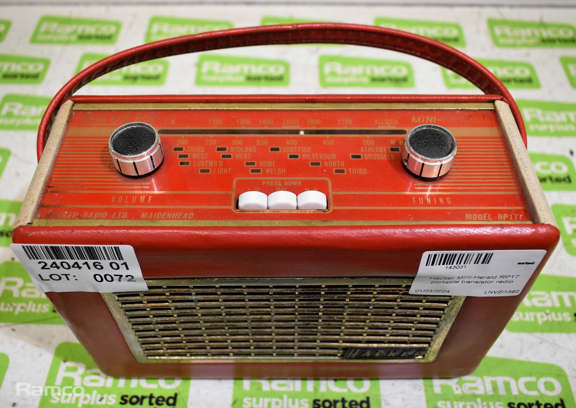 Hacker Mini-Herald RP17 portable transistor radio - Image 2 of 6