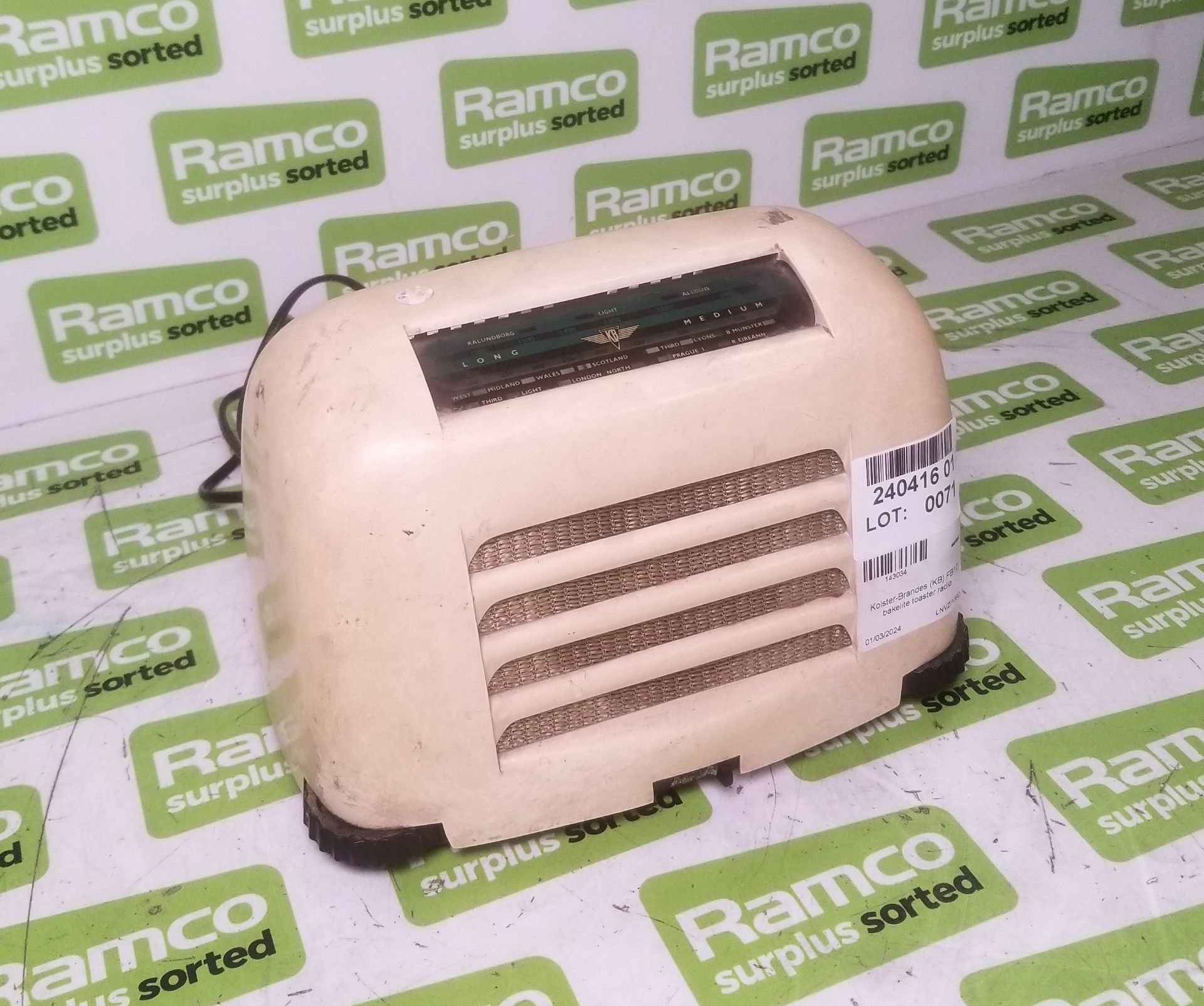 Kolster-Brandes (KB) FB10 bakelite toaster radio