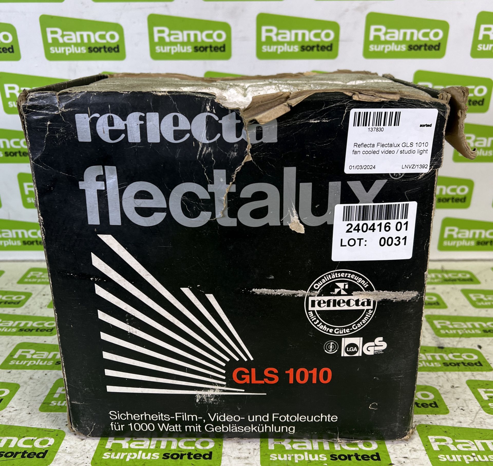 Reflecta Flectalux GLS 1010 fan cooled video / studio light