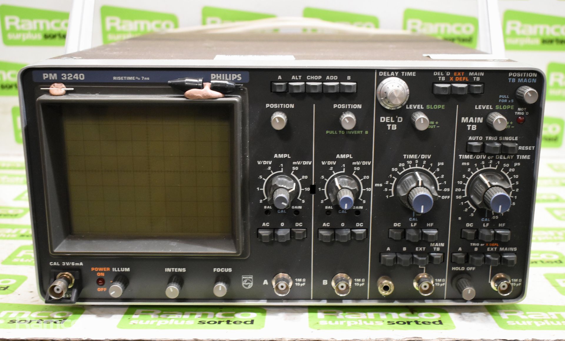 Philips PM 3240 50MHz portable dual-trace oscilloscope - Image 2 of 6