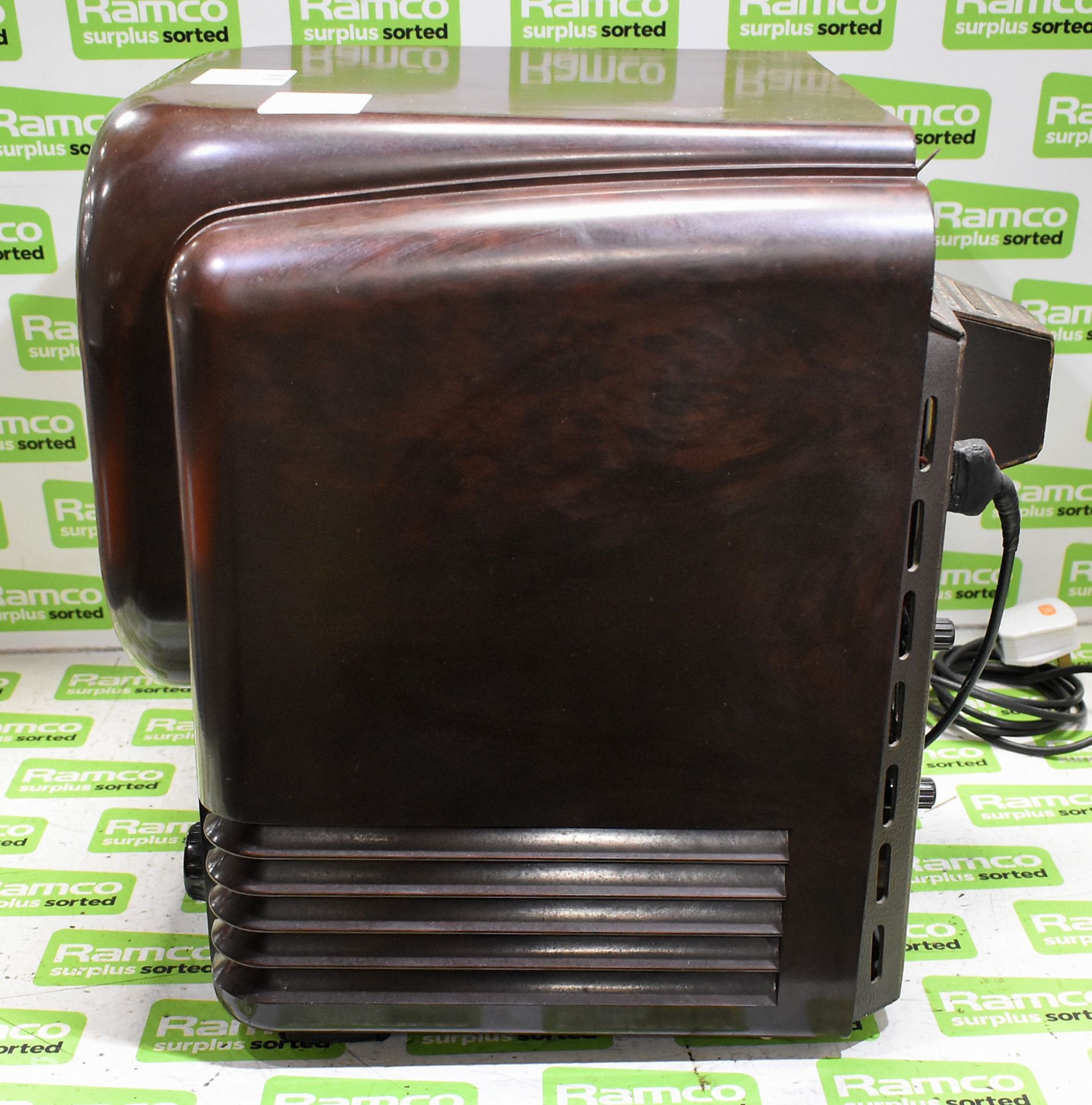 Bush TV 12 AM - 9 inch bakelite television with aerial - Image 3 of 10
