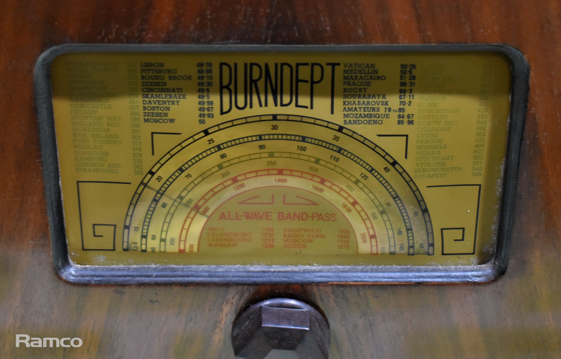 Burndept Model 252 all-wave valve radio - Image 4 of 9