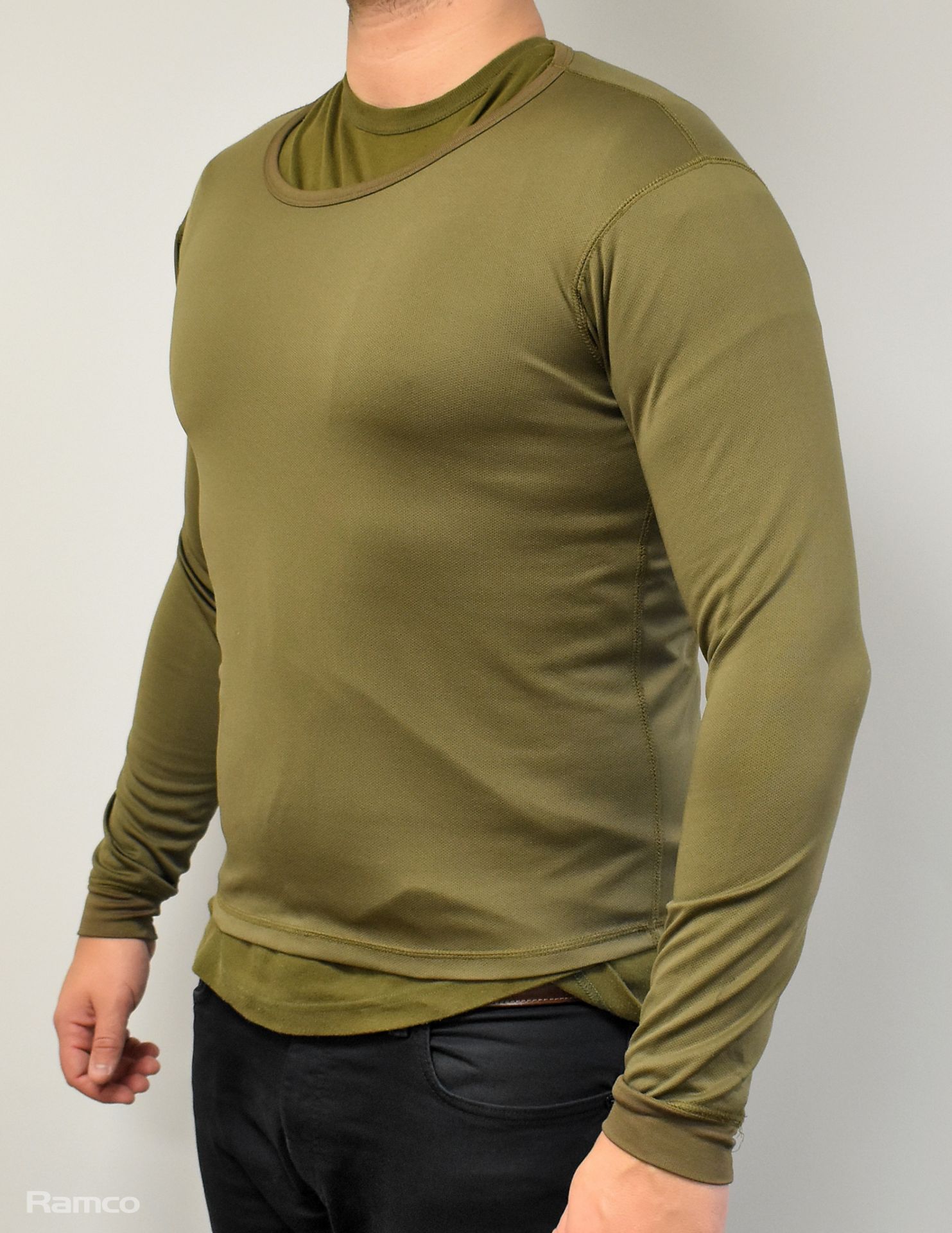 50x Thermal underwear long sleeved vests - mixed colours - mixed grades and sizes - Image 2 of 7