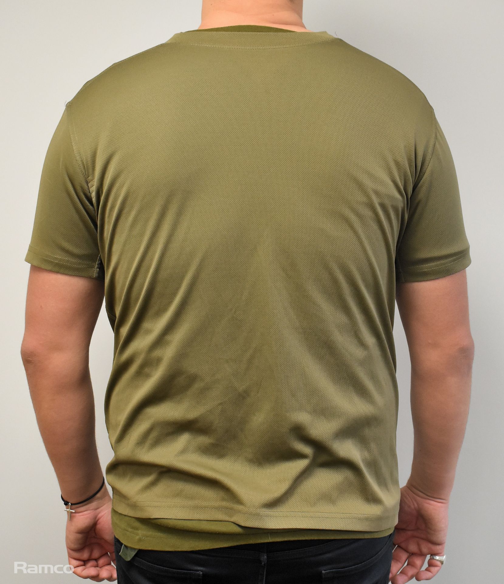 50x British Army combat T-shirts anti static - mixed grades and sizes - Image 3 of 12