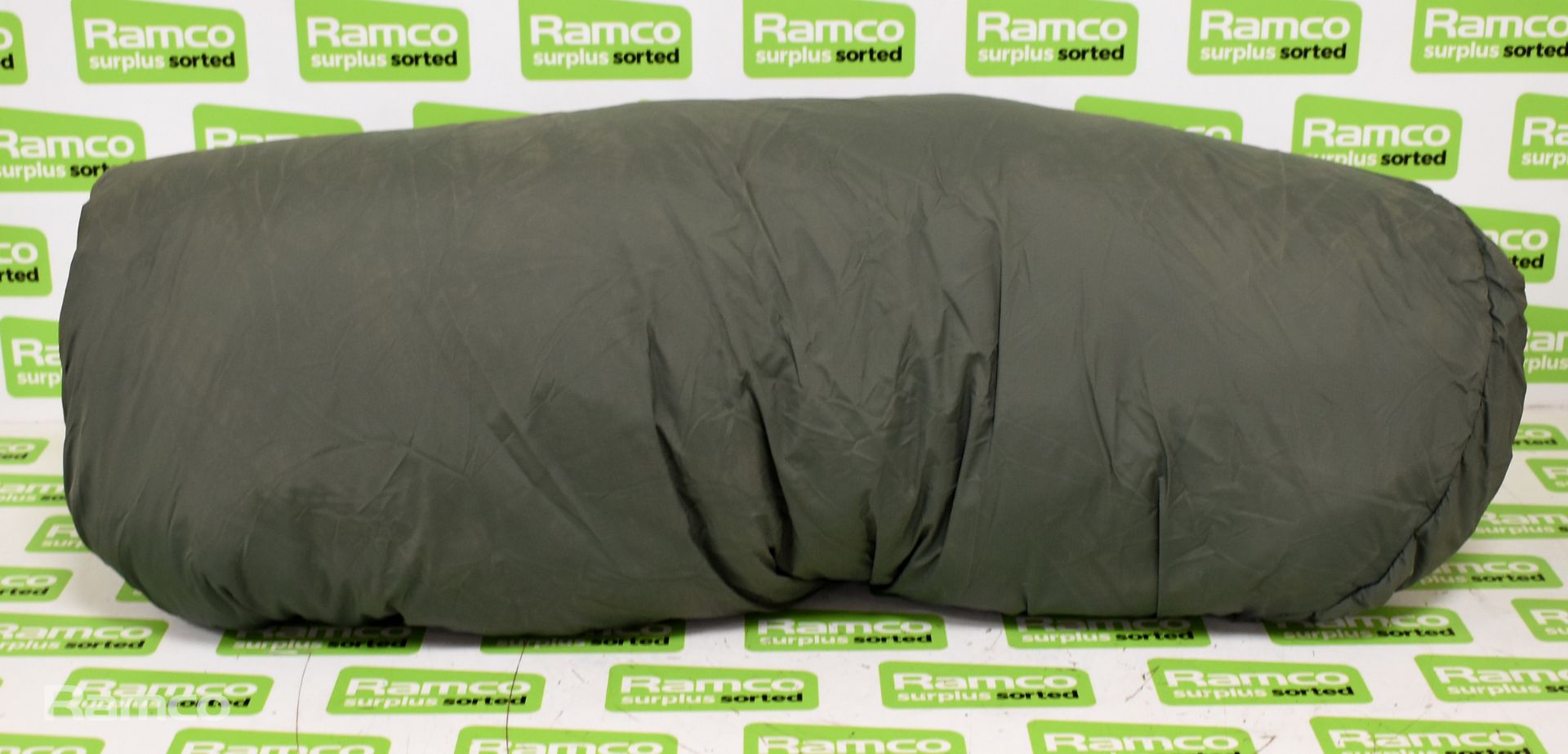 30x Sleeping bags - mixed grades and sizes - Image 10 of 10