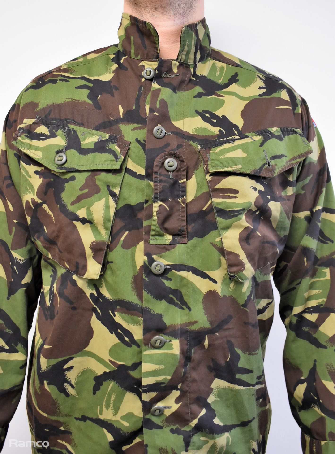 40x British Army DPM light weight combat jackets - mixed grades and sizes - Image 5 of 6