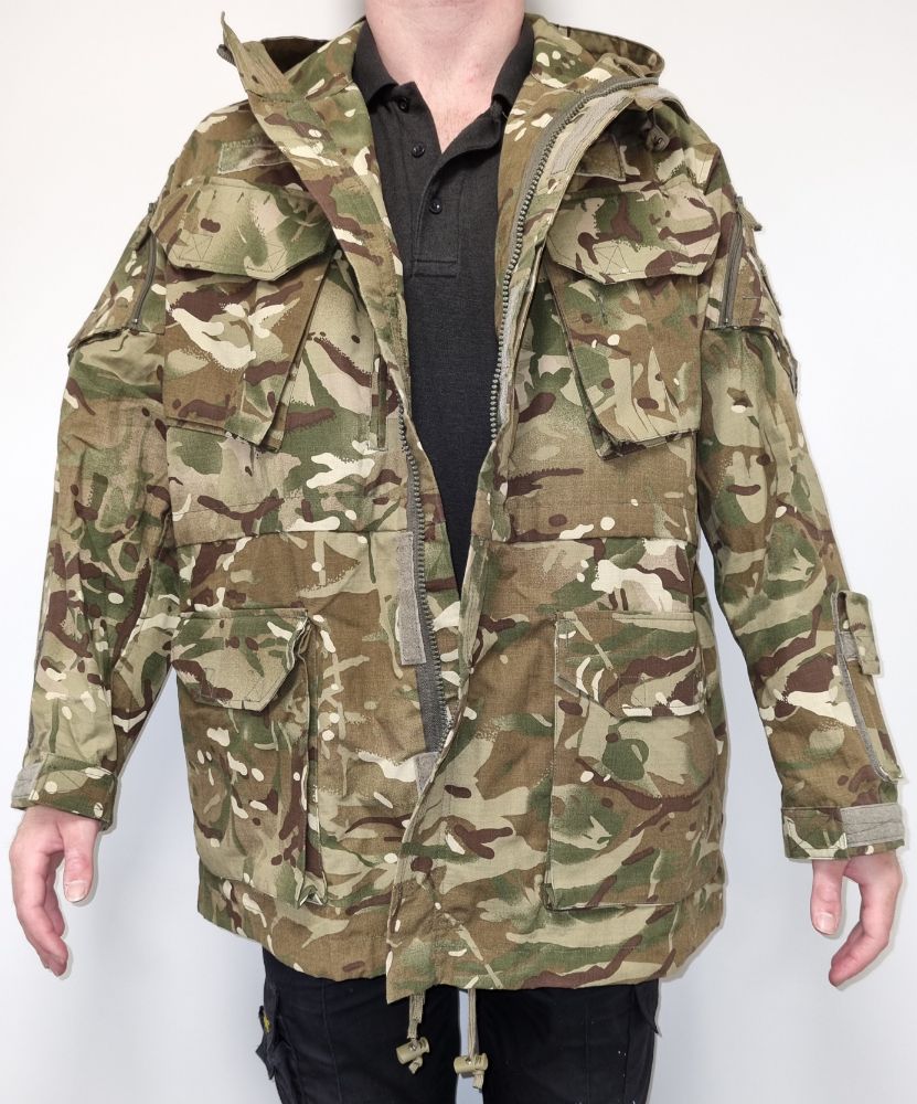 Military textiles auction to include clothing, footwear, accessories & hardware