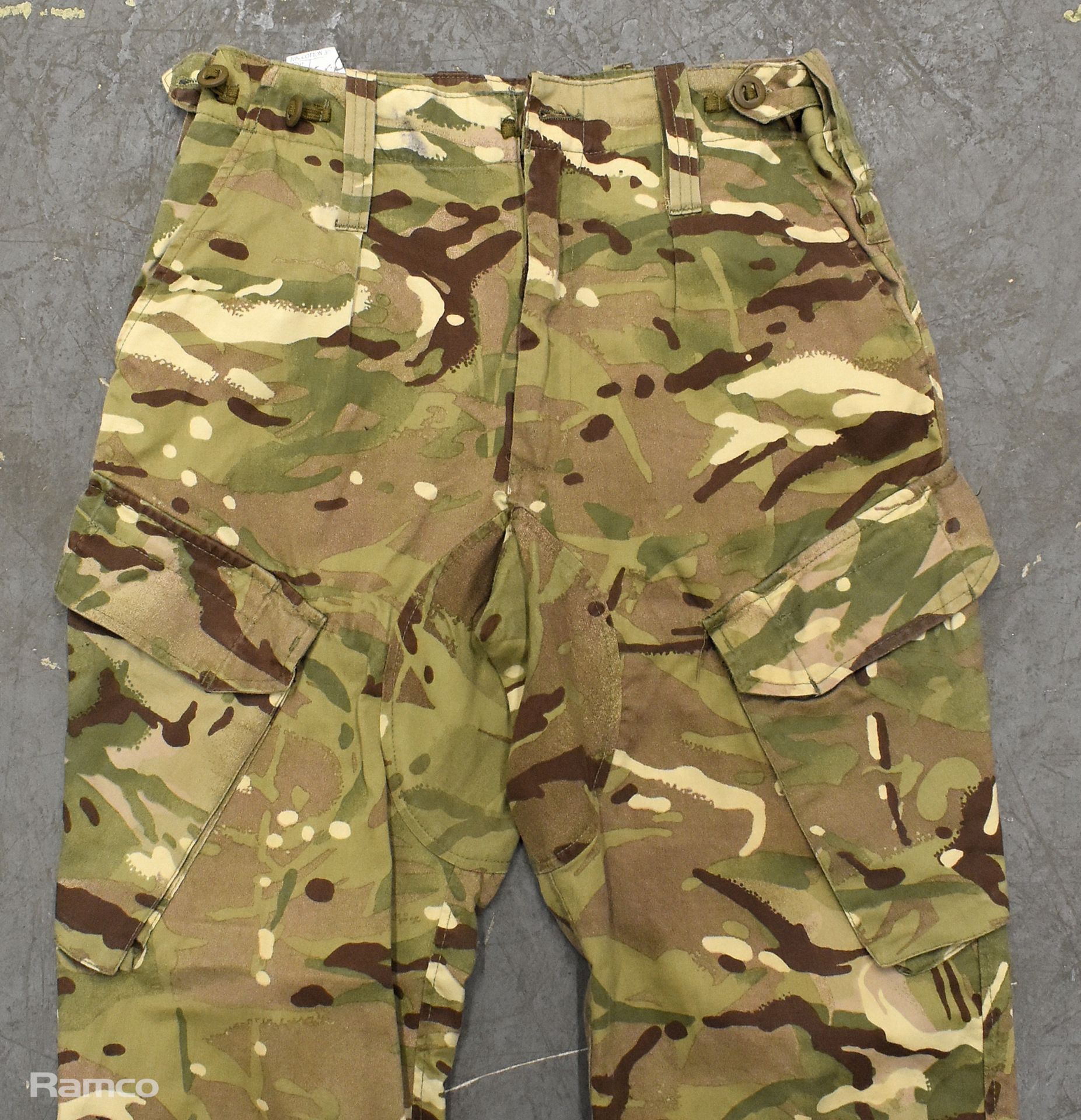 80x British Army MTP combat trousers warm weather - mixed grades and sizes - Bild 2 aus 8