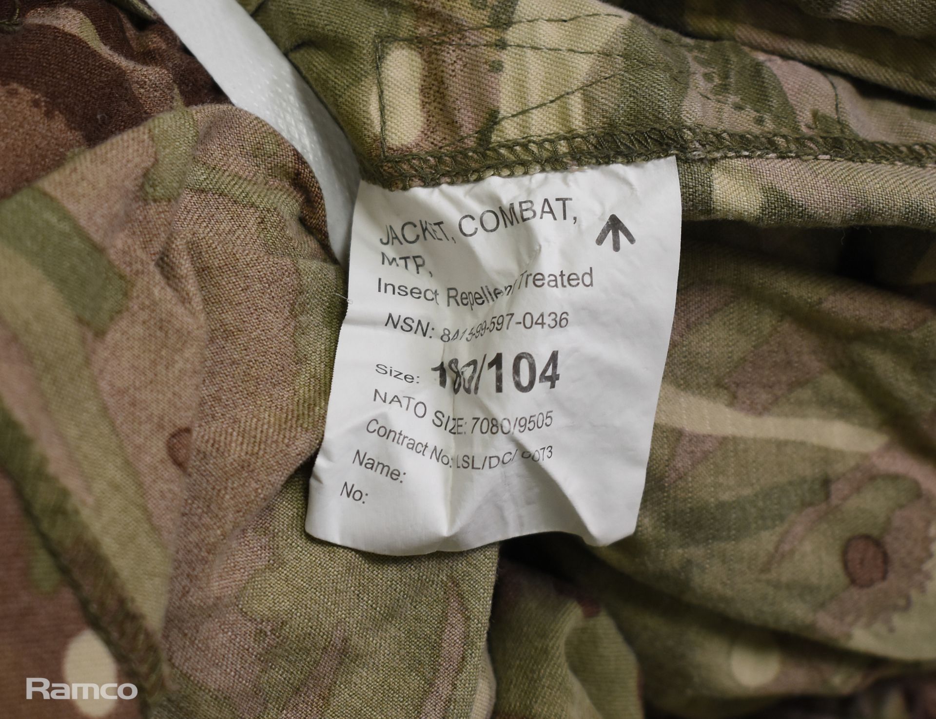 100x British Army MTP Combat jackets mixed styles - mixed grades and sizes - Bild 13 aus 16