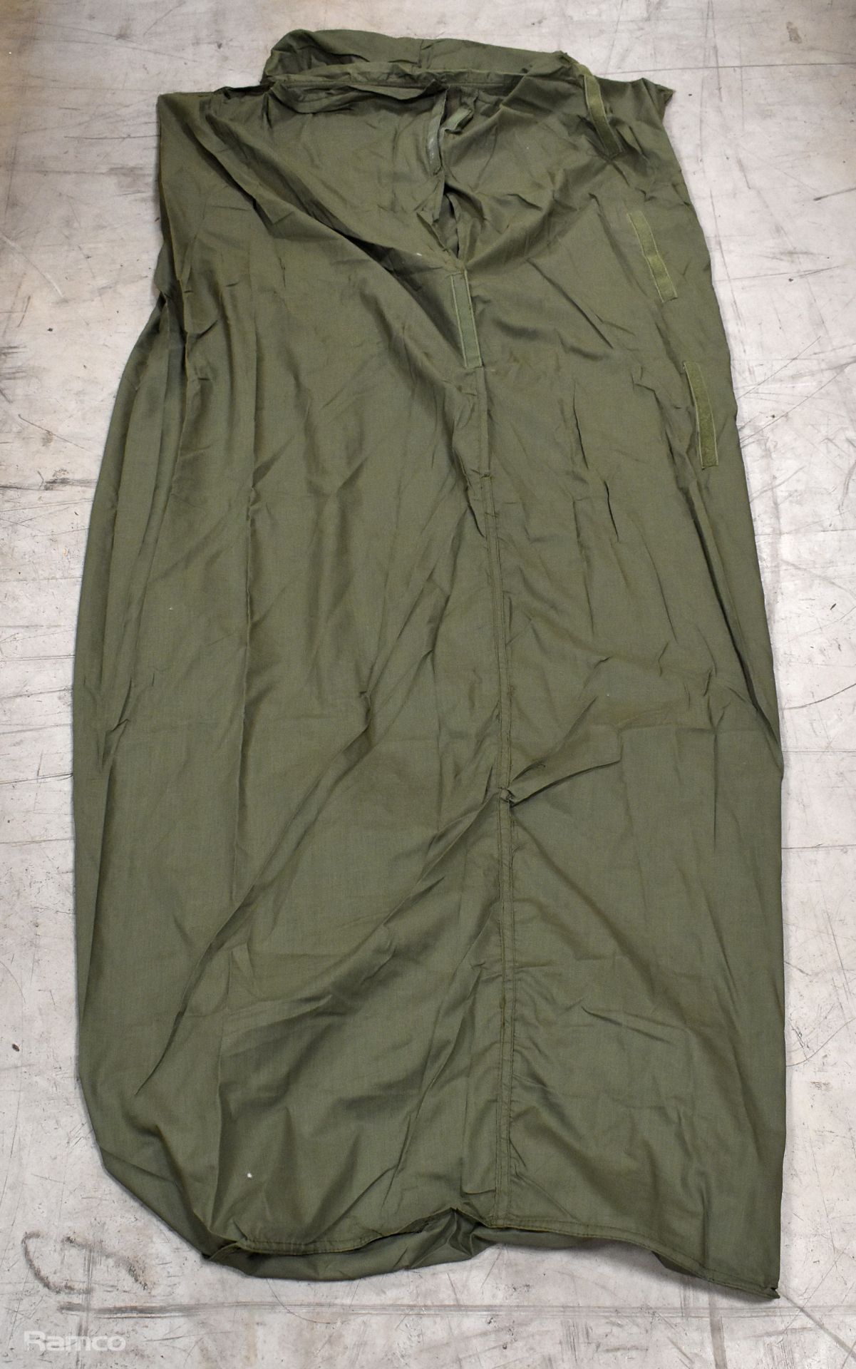 36x British Army sleeping bag light weight liners - large - Olive - mixed grades