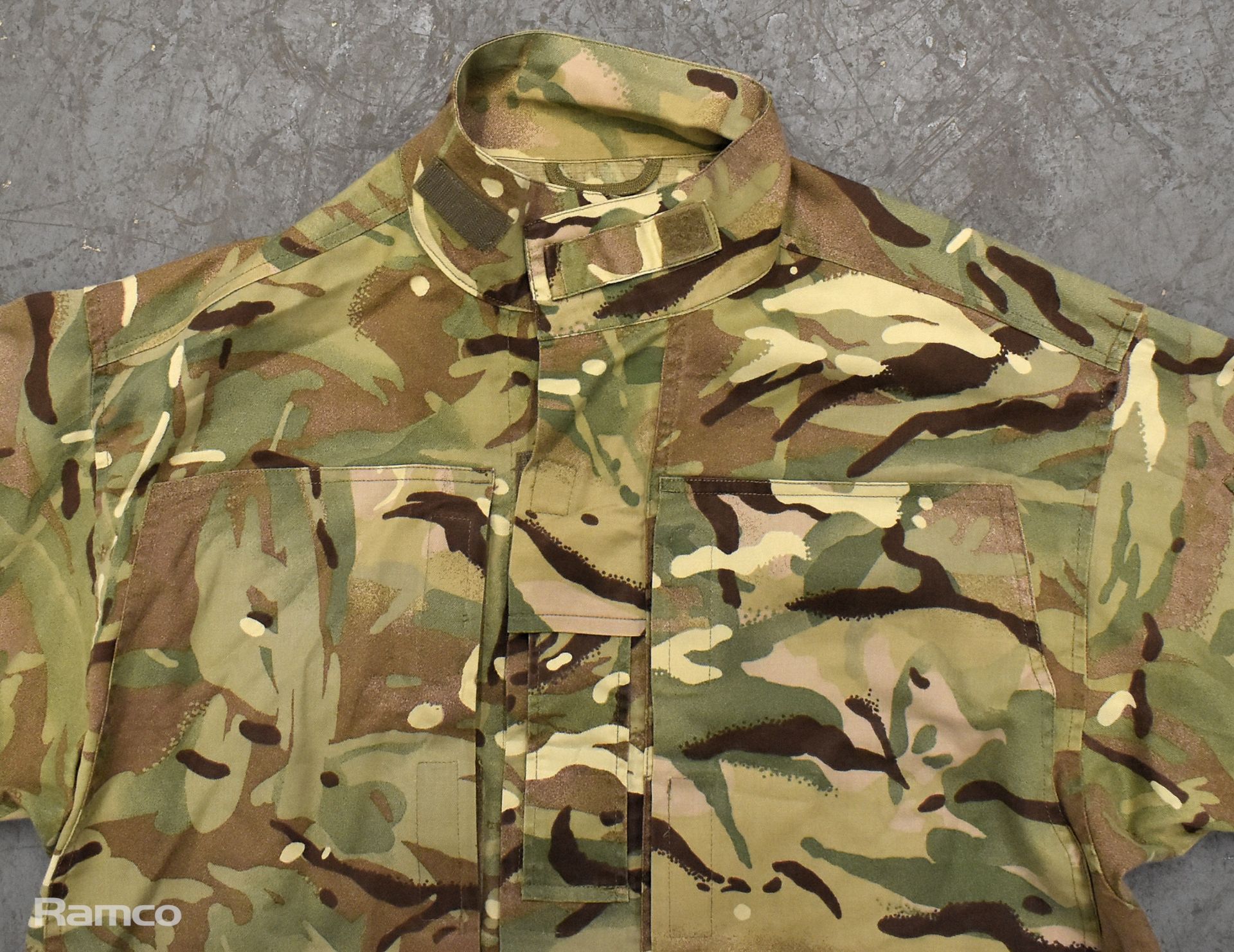 60x British Army MTP combat jackets warm weather - mixed grades and sizes - Image 2 of 7