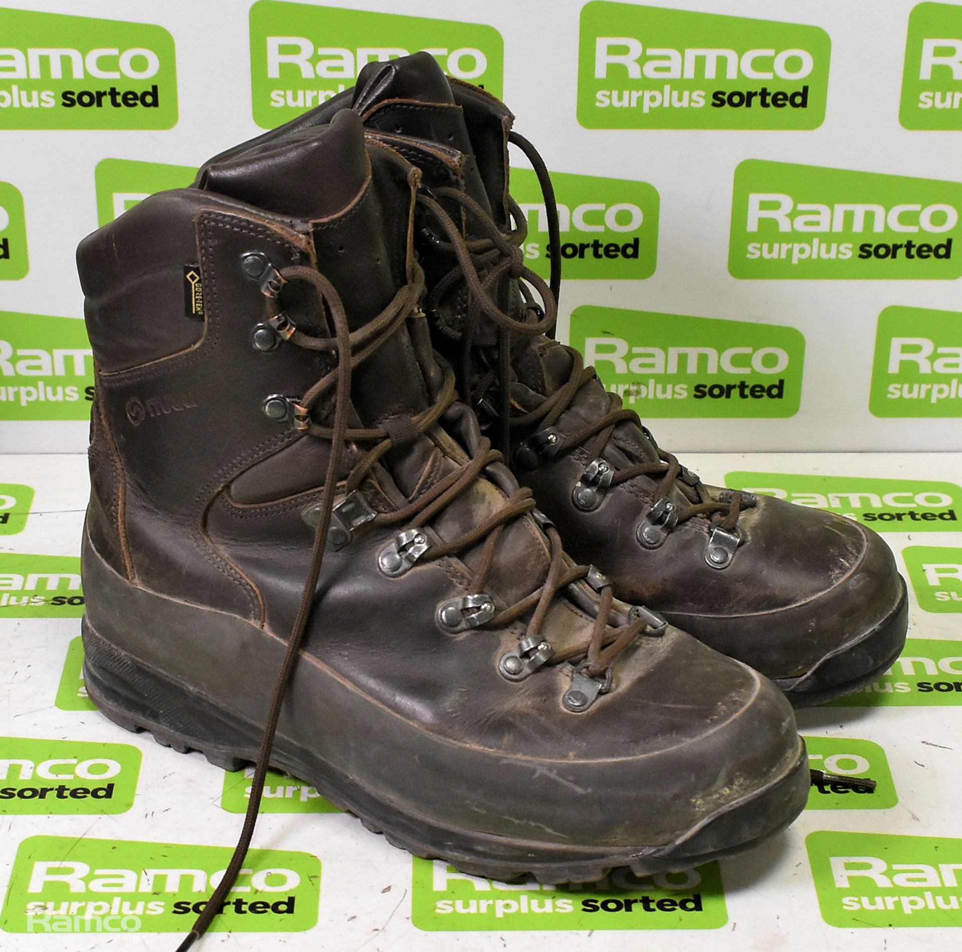 50x pairs of Various boots including Magnum, Iturri & YDS - mixed grades and sizes - Image 10 of 24