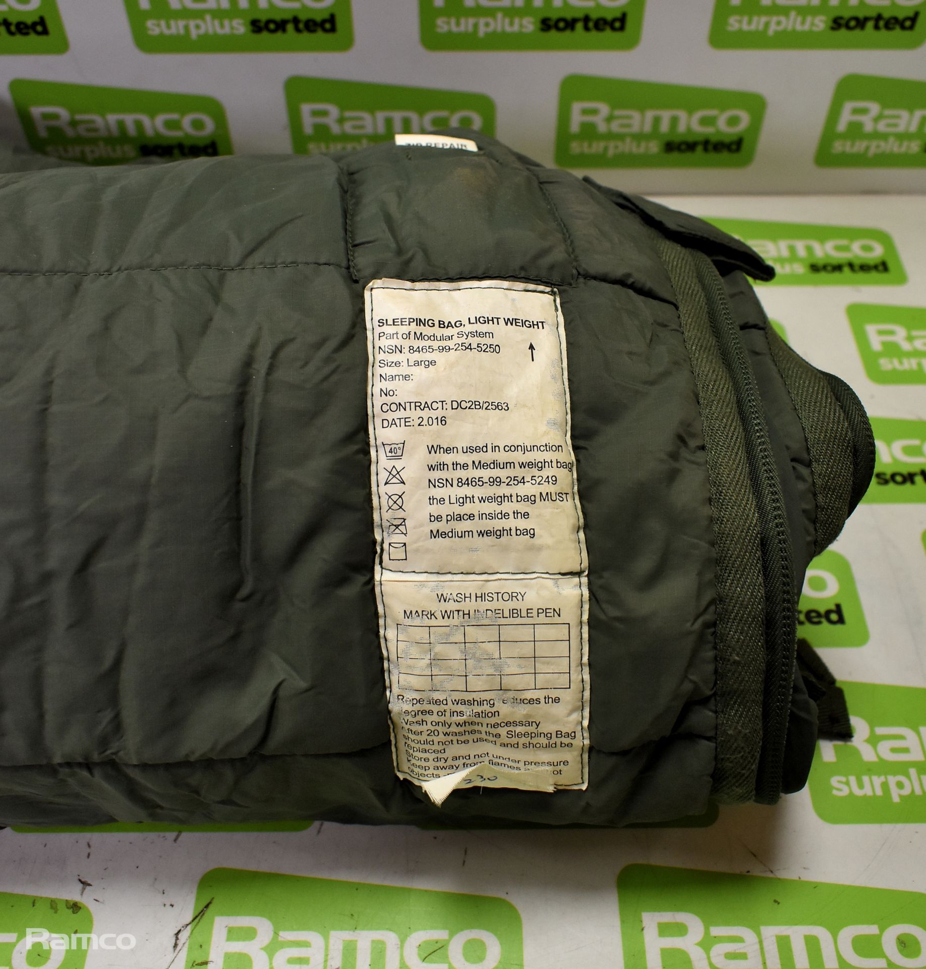 30x Sleeping bags - mixed grades and sizes - Image 4 of 8