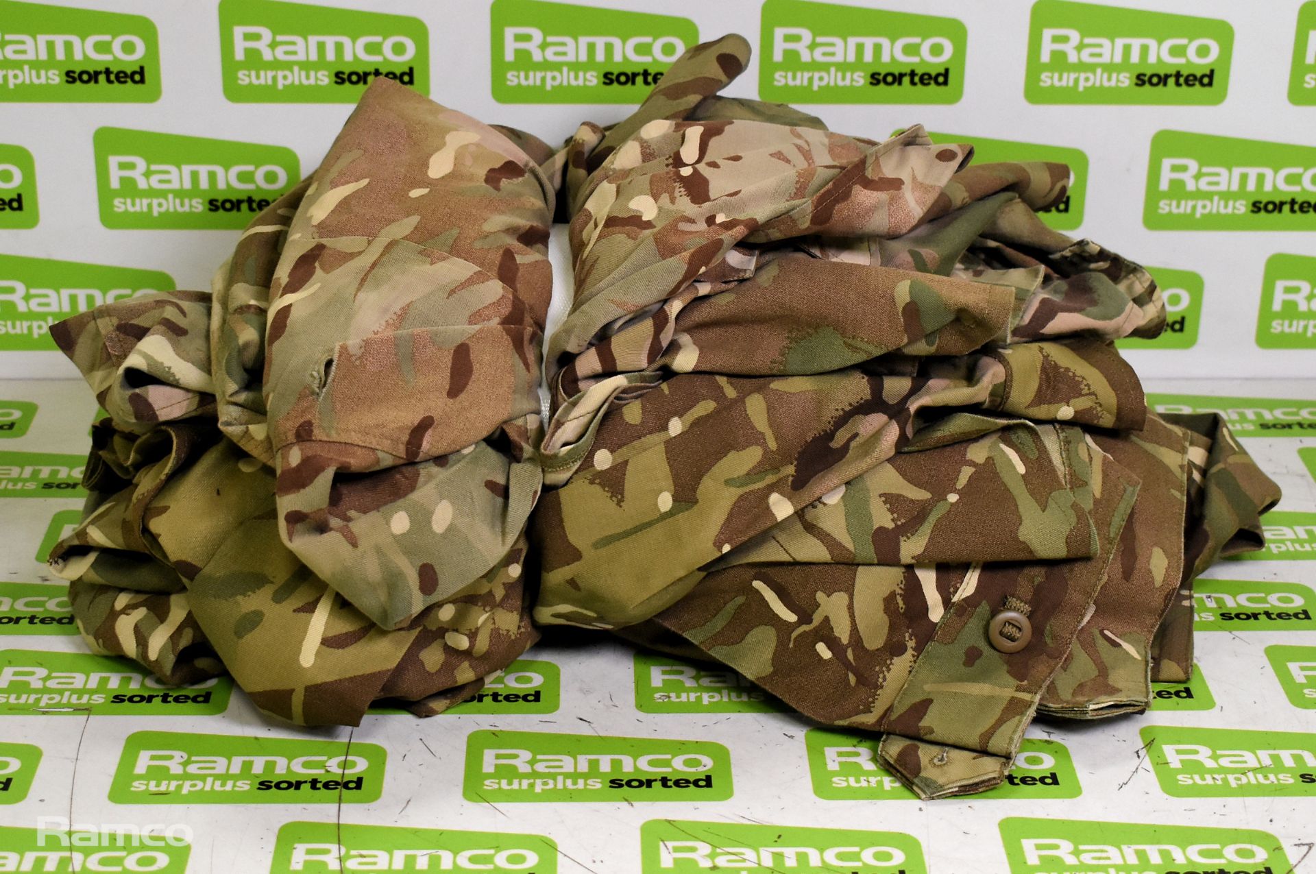 100x British Army MTP shirts - barrack - mixed grades and sizes - Bild 5 aus 6