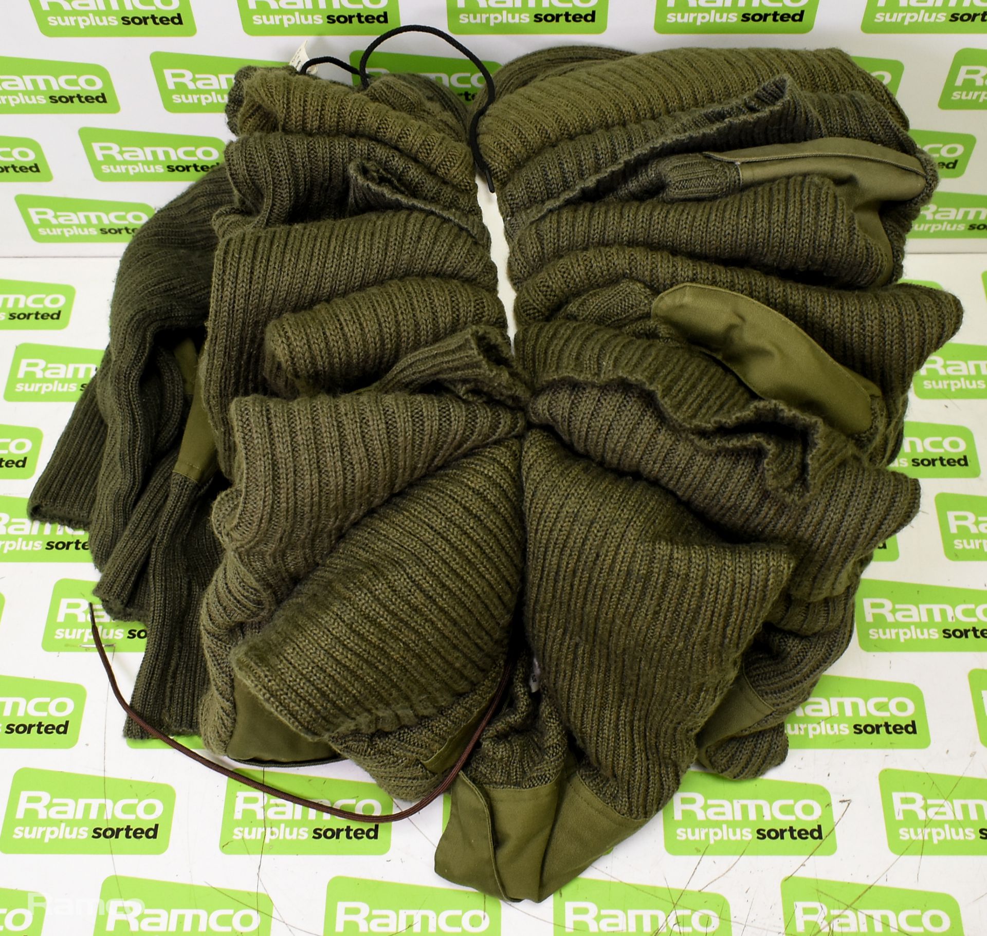 60x British Army wool jerseys - Olive - mixed grades and sizes - Image 10 of 10