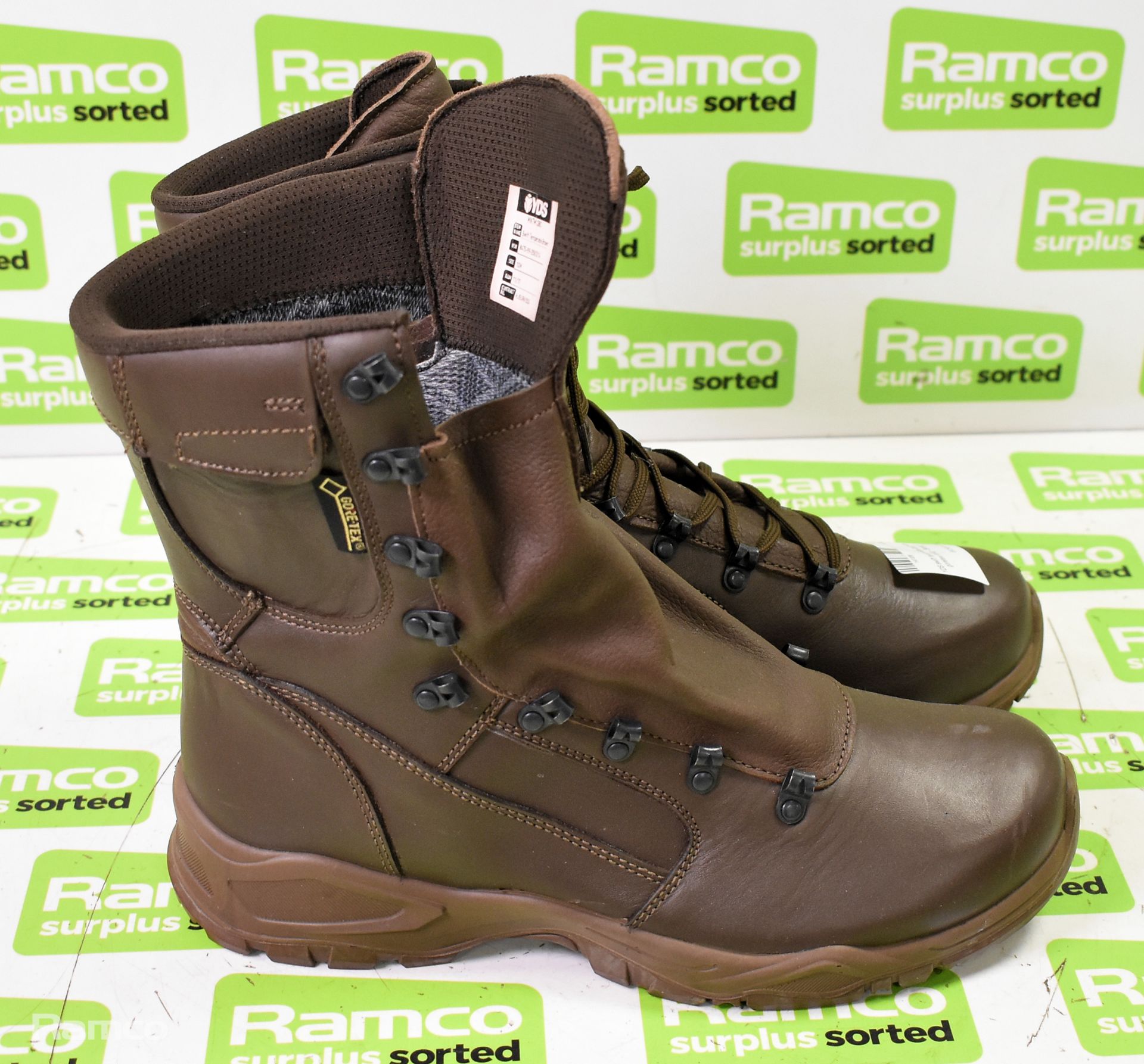 YDS swift temperate boots with Gore-tex lining - Brown - 10M - Image 2 of 5