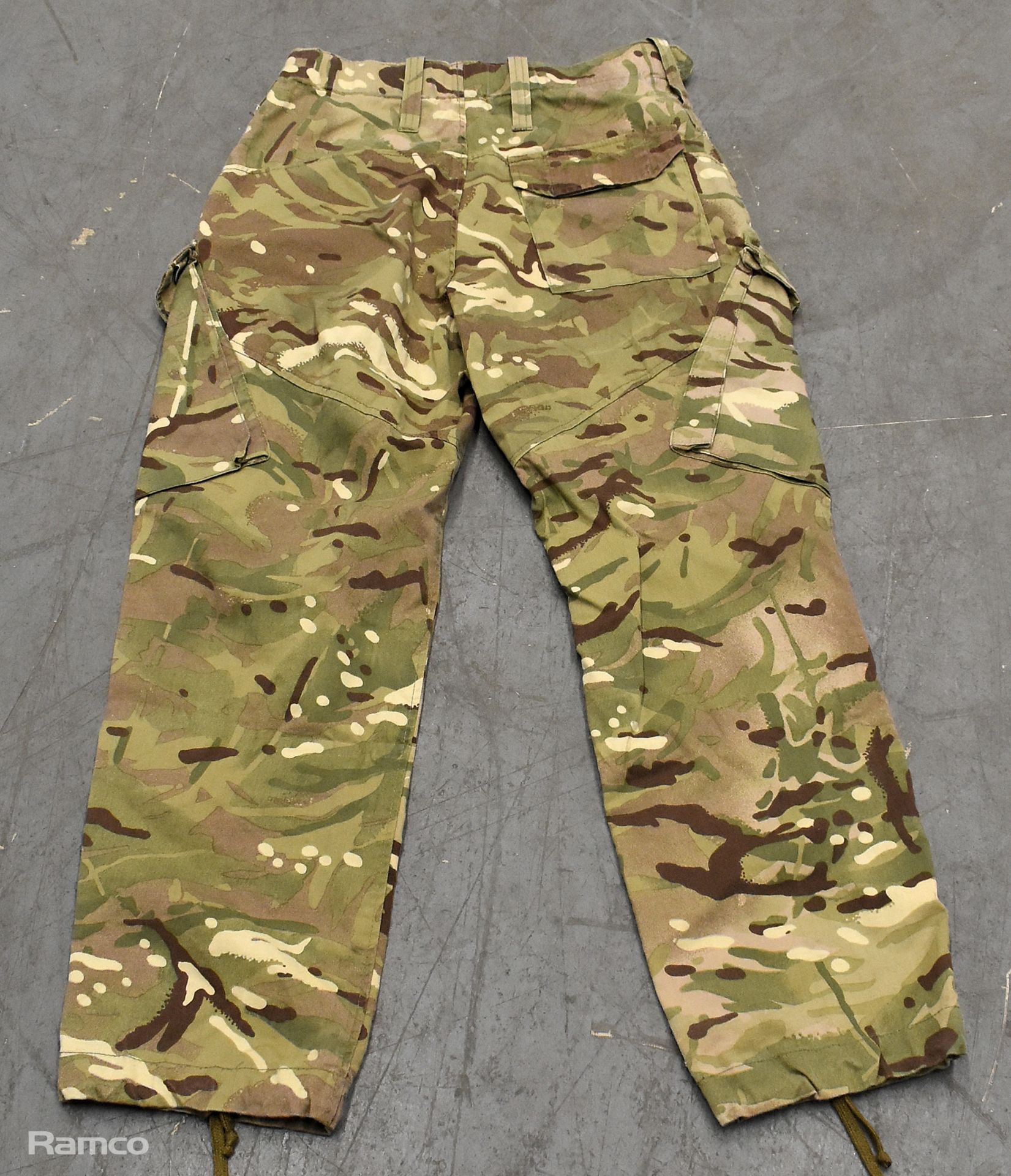 80x British Army MTP combat trousers warm weather - mixed grades and sizes - Bild 5 aus 8