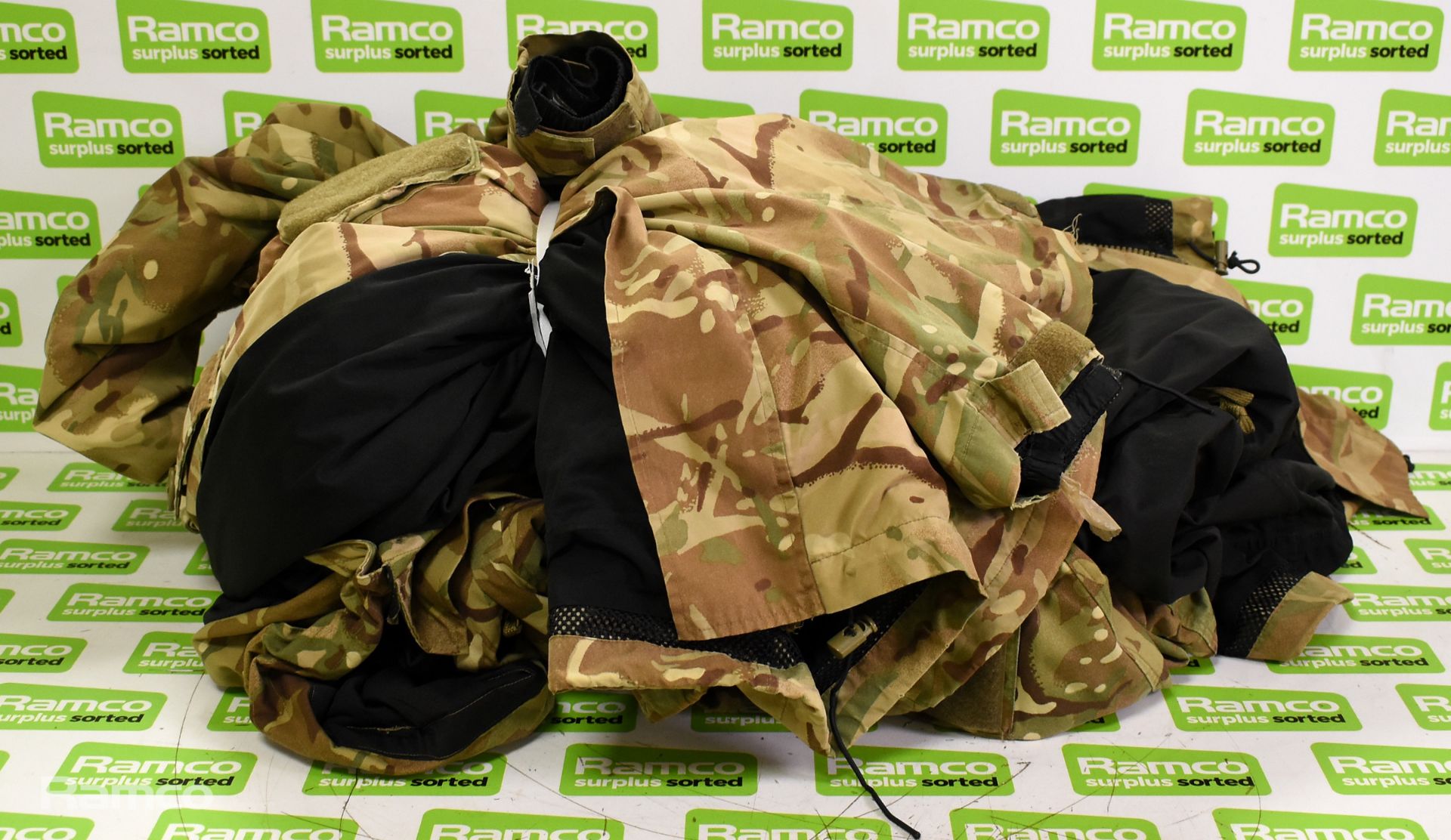 25x British Army MTP windproof smocks - mixed grades and sizes - Image 7 of 10