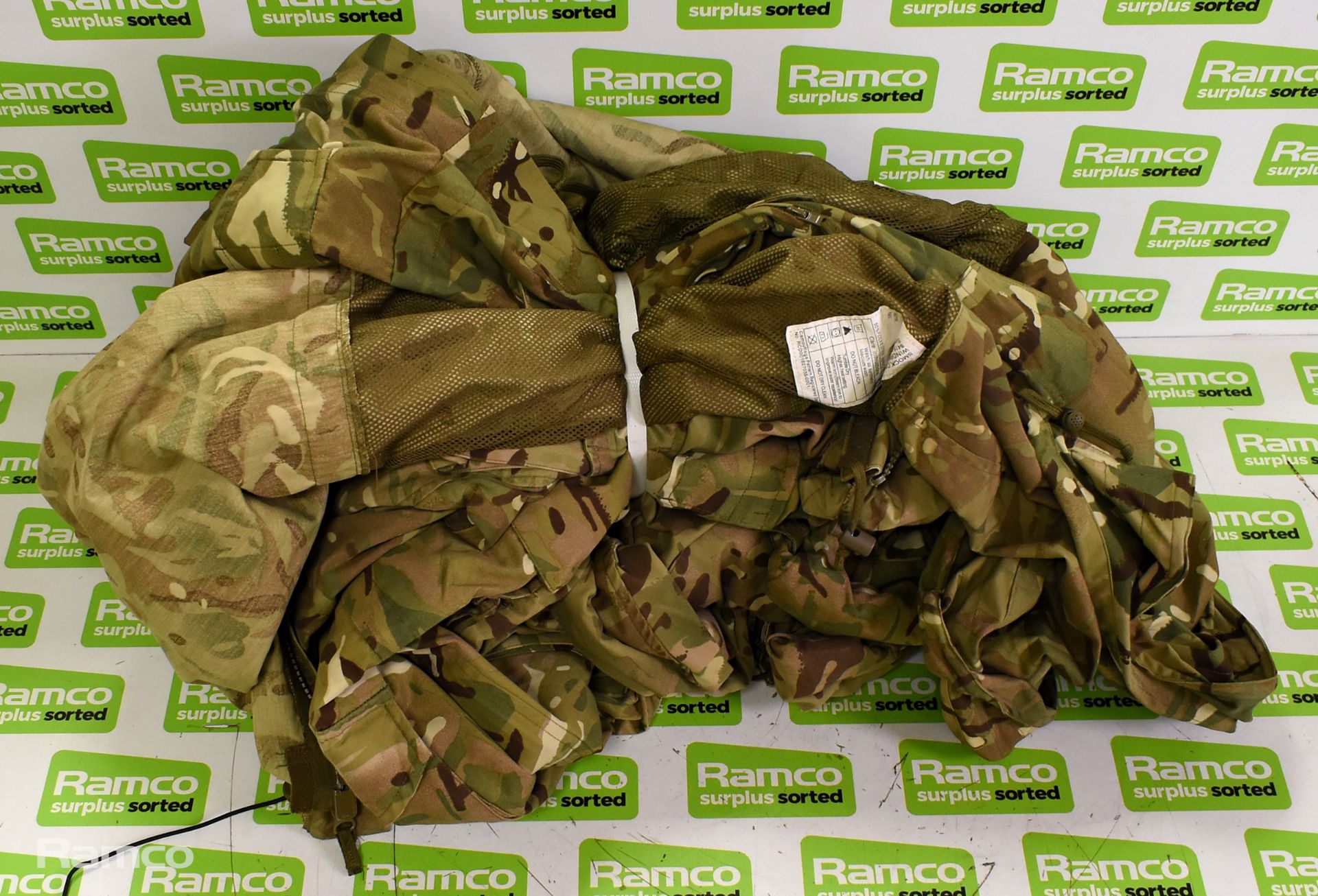 20x British Army MTP windproof smocks - mixed grades and sizes - Image 8 of 9