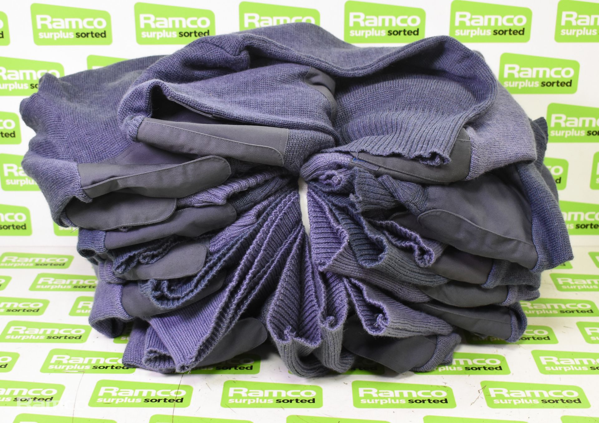 80x British RAF wool jerseys - Blue - mixed grades and sizes - Bild 6 aus 11