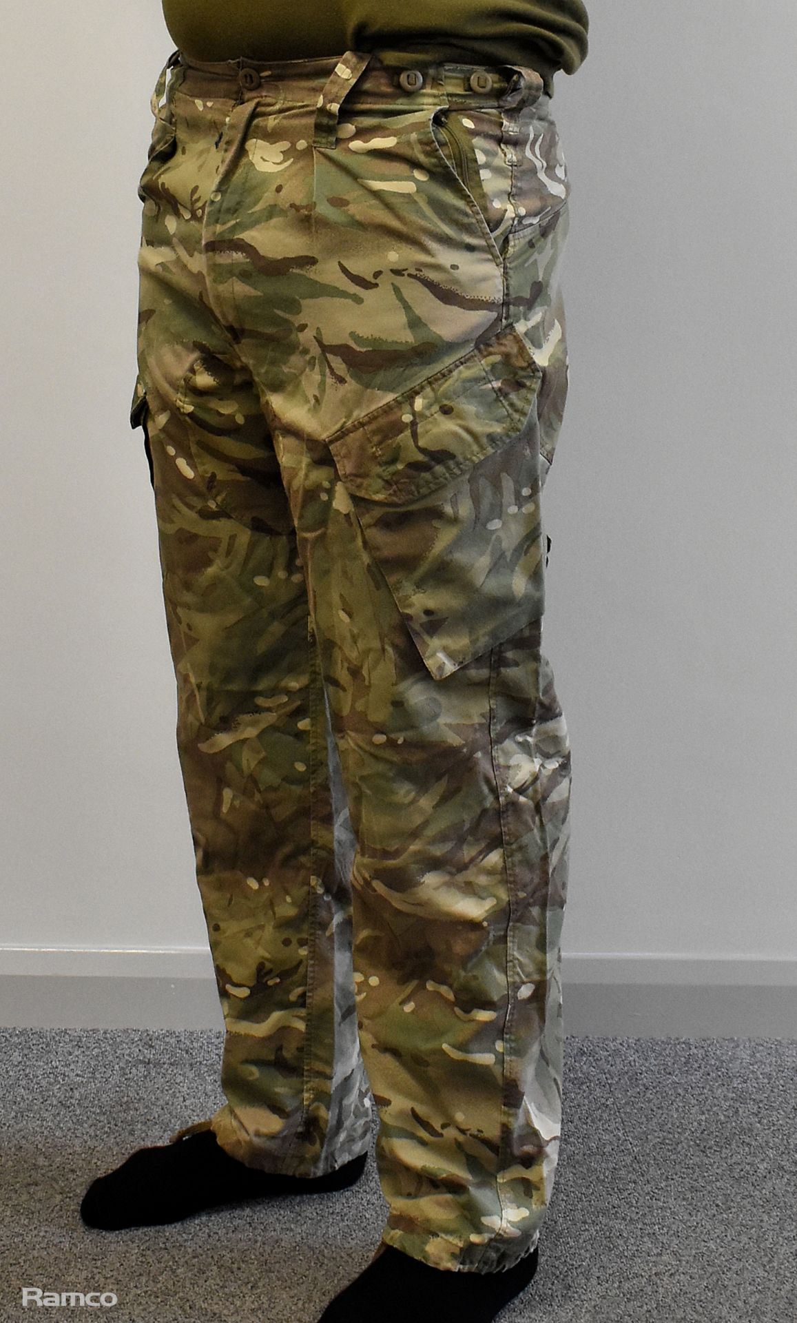 20x British Army MTP combat trousers - mixed grades and sizes - Bild 2 aus 10