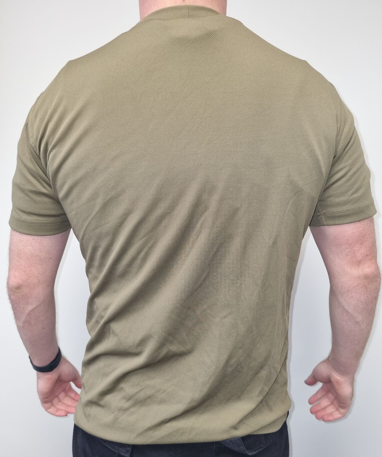 100x British Army combat T-shirts anti static - Olive - mixed grades and sizes - Image 2 of 5