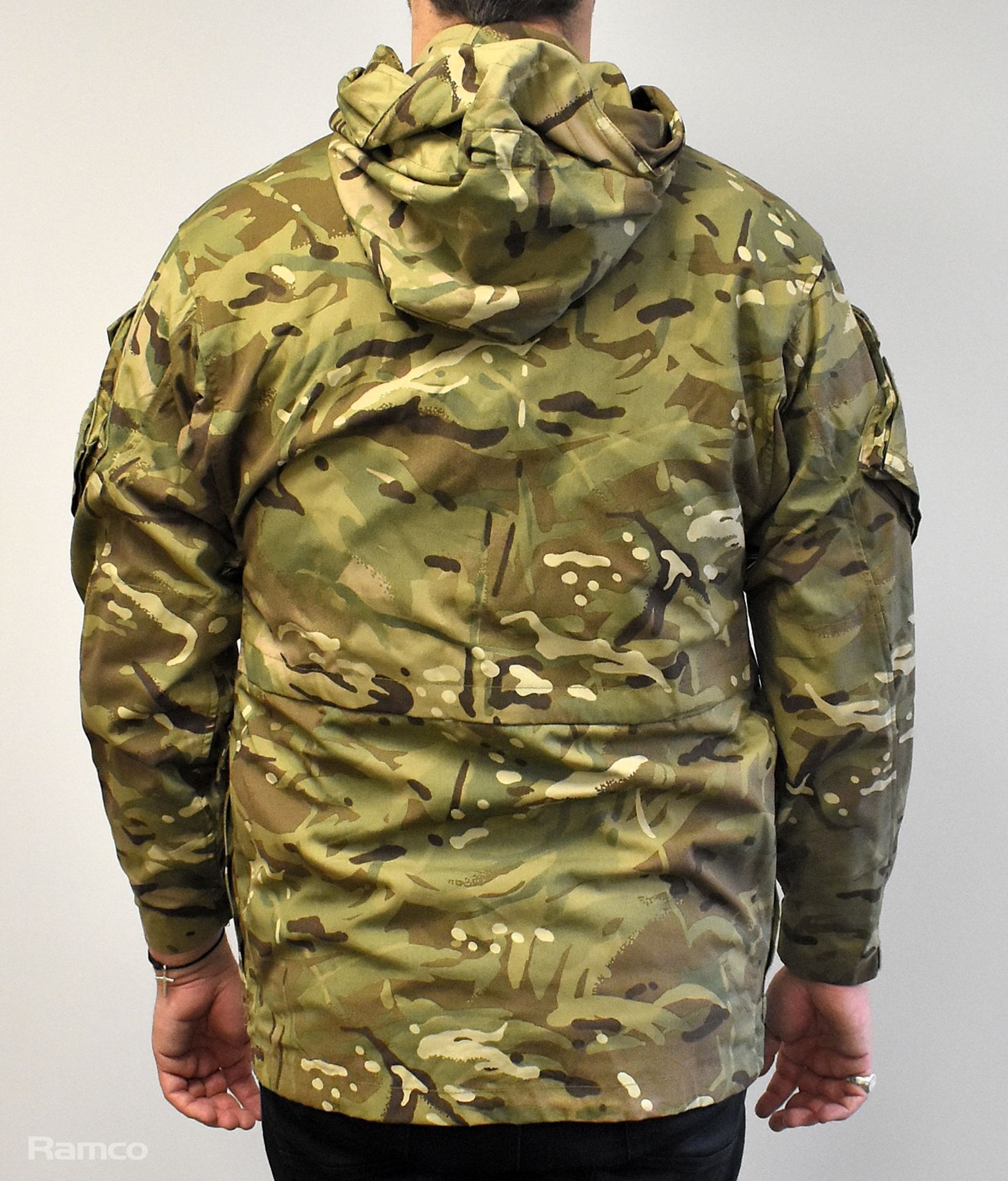 10x British Army MTP combat smocks 2 windproof - mixed grades and sizes - Bild 3 aus 17