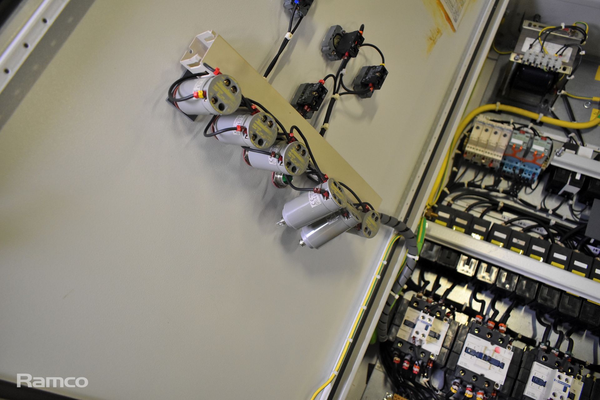 Rycroft panel control calorifier - W 630 x D 320 x H 1000mm - Image 4 of 4