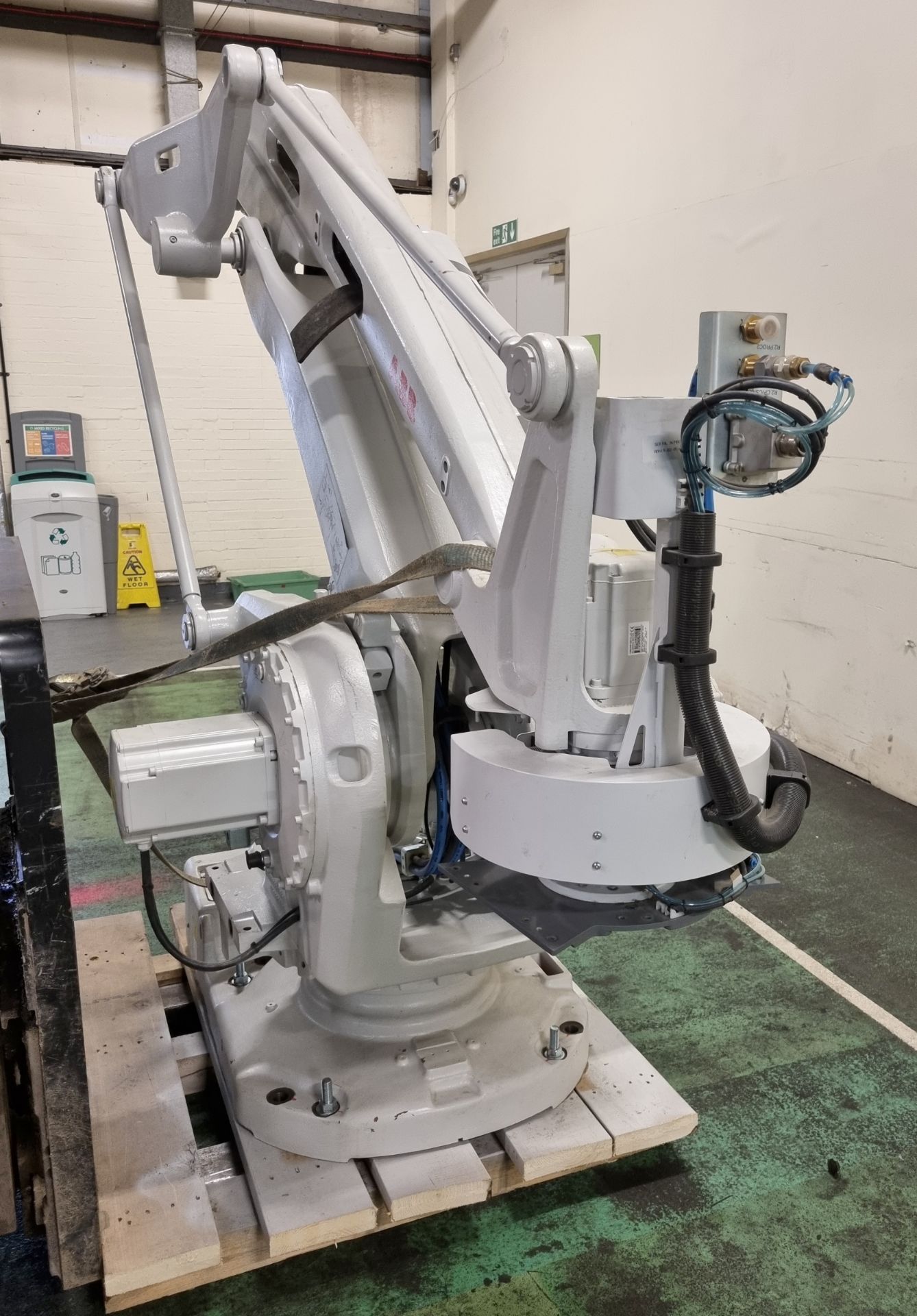 ABB AB IRB 660 4 axis articulated robot arm with ABB IRC5 Single robot control panel - Bild 8 aus 55