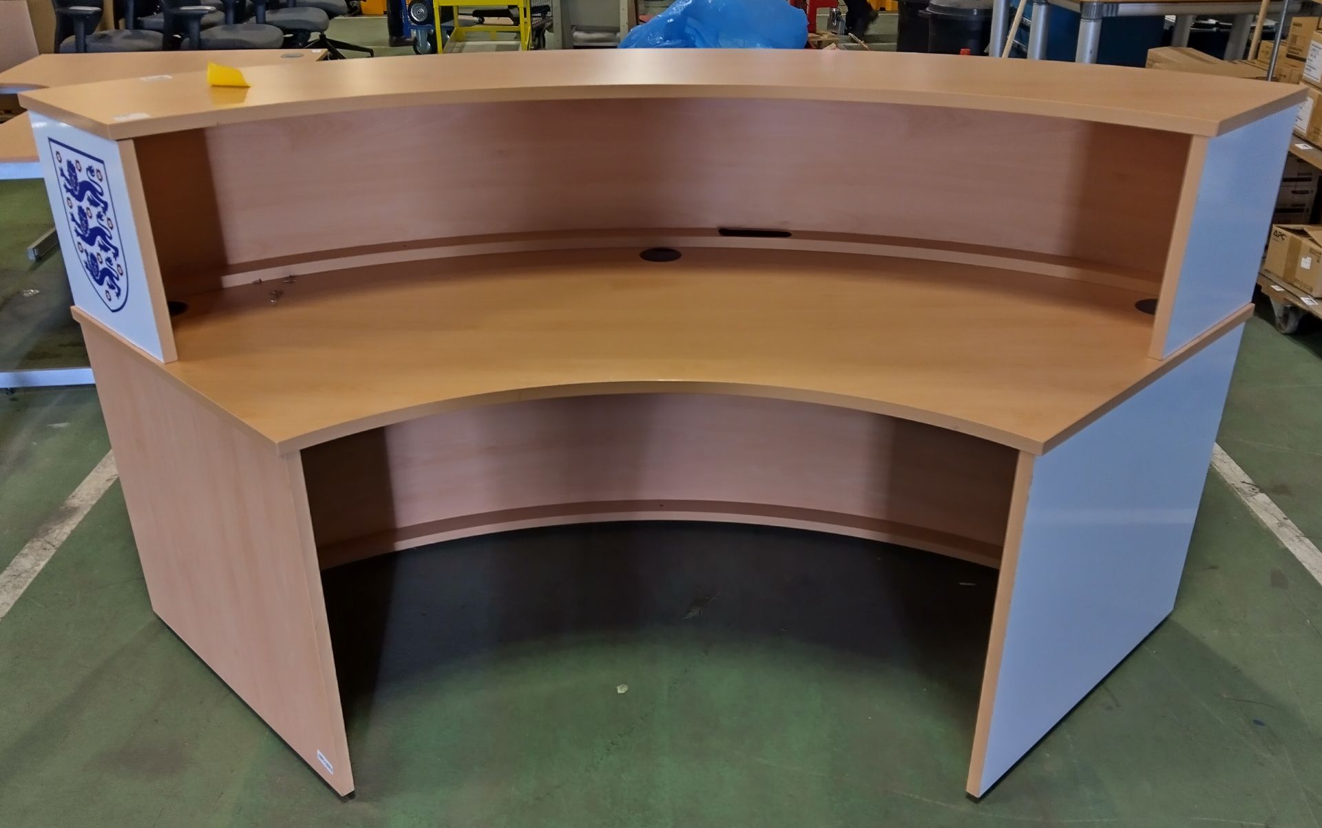 Large curved wooden reception desk - L 226 x W 82 x H 113 (Highest point) - Image 2 of 2