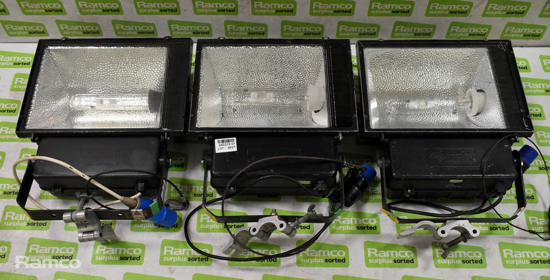 9x 400w sodium floodlights