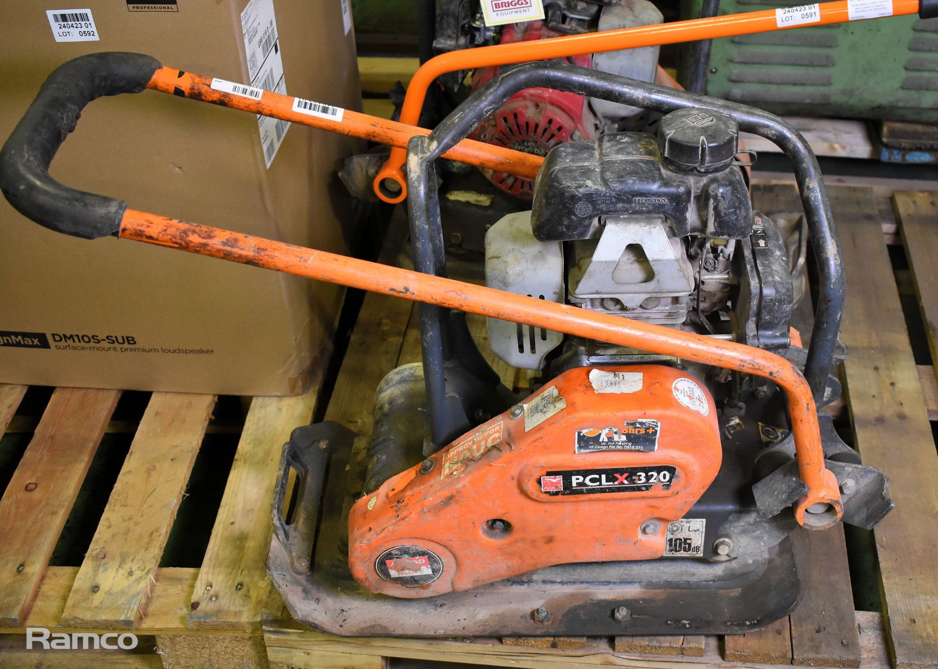 Altrad-Belle LX3251 320mm petrol plate compactor - SPARES OR REPAIRS - Image 5 of 7