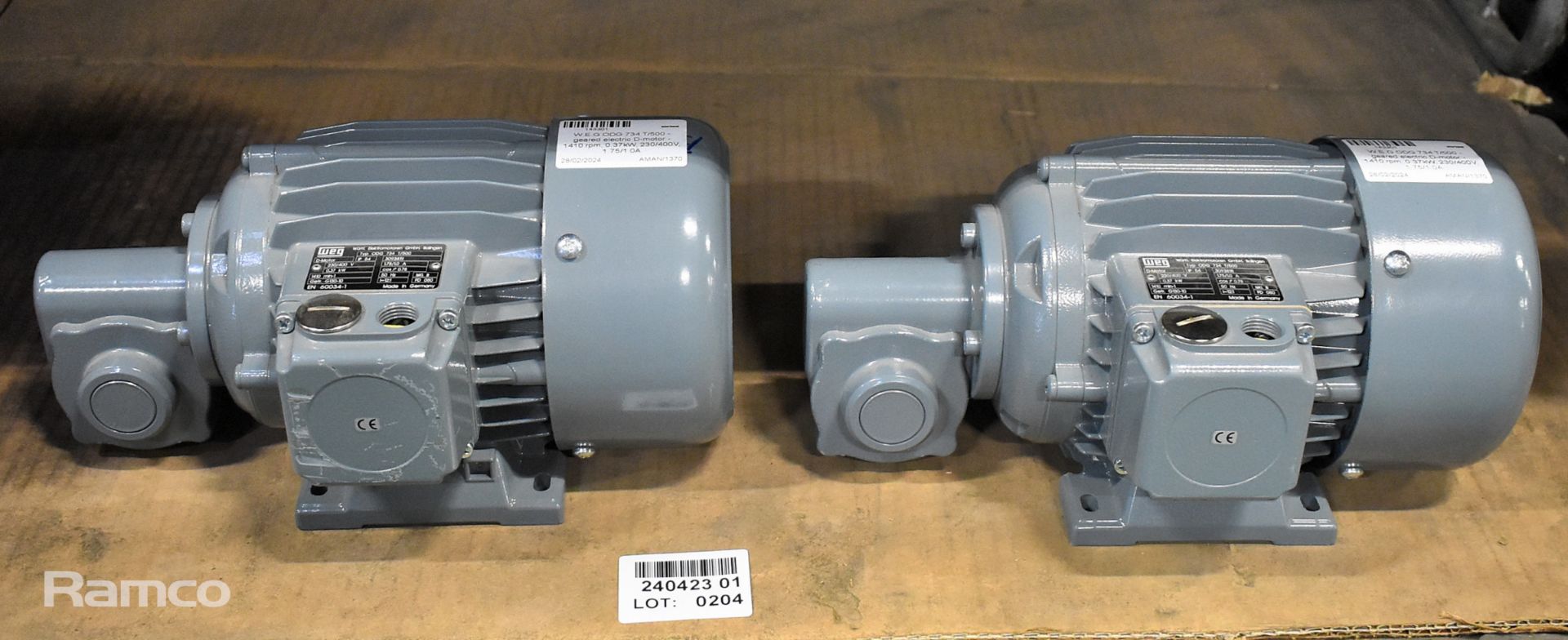 2x W.E.G ODG 734 T/500 - geared electric D-motors - 1410 rpm - 0.37kW - 230/400V - 1.75/1.0A