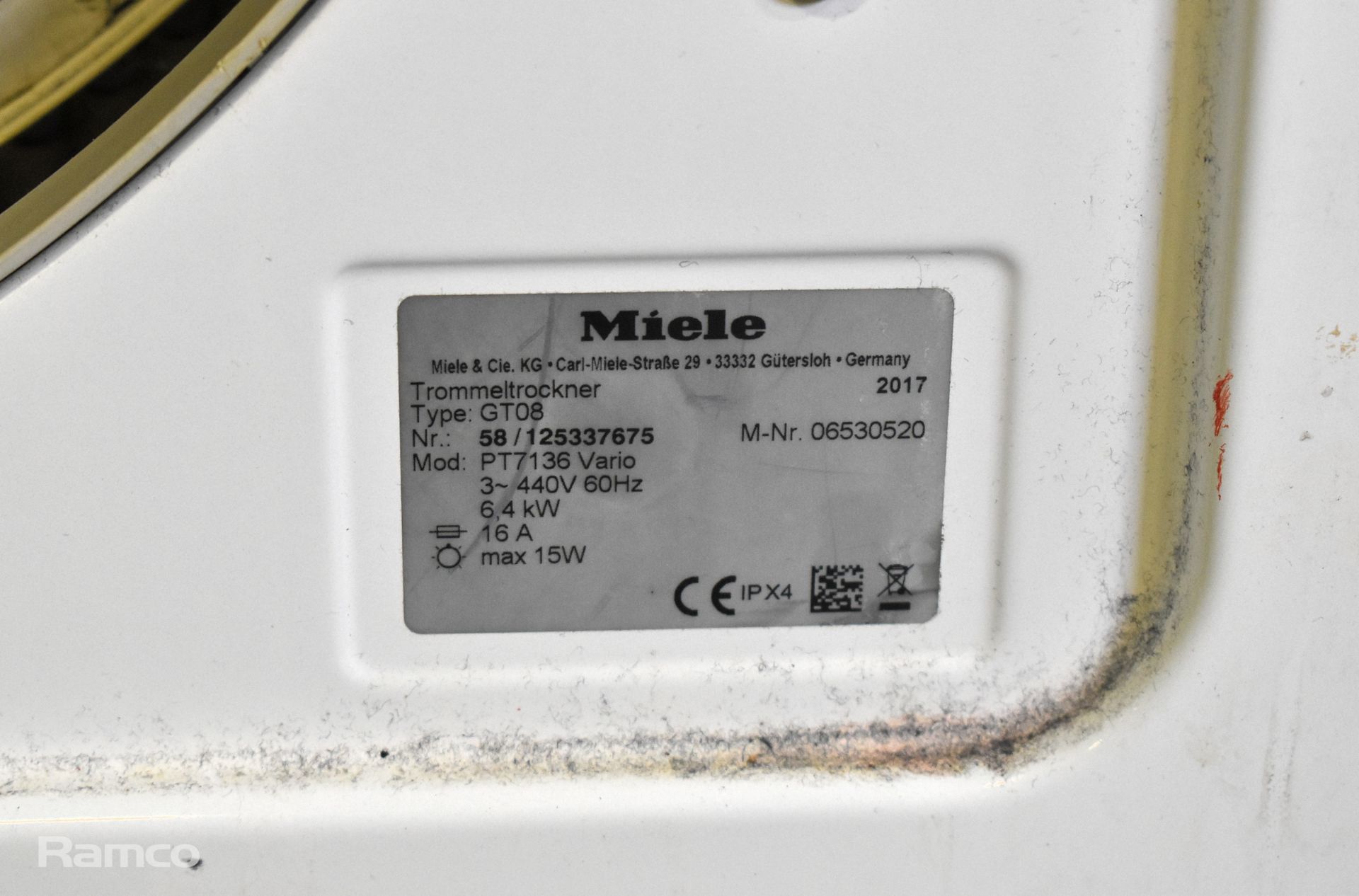 Miele PT 7136 6.5kg vented tumble dryer - W 595 x D 700 x H 850mm - MISSING KICK PLATE - Image 4 of 5