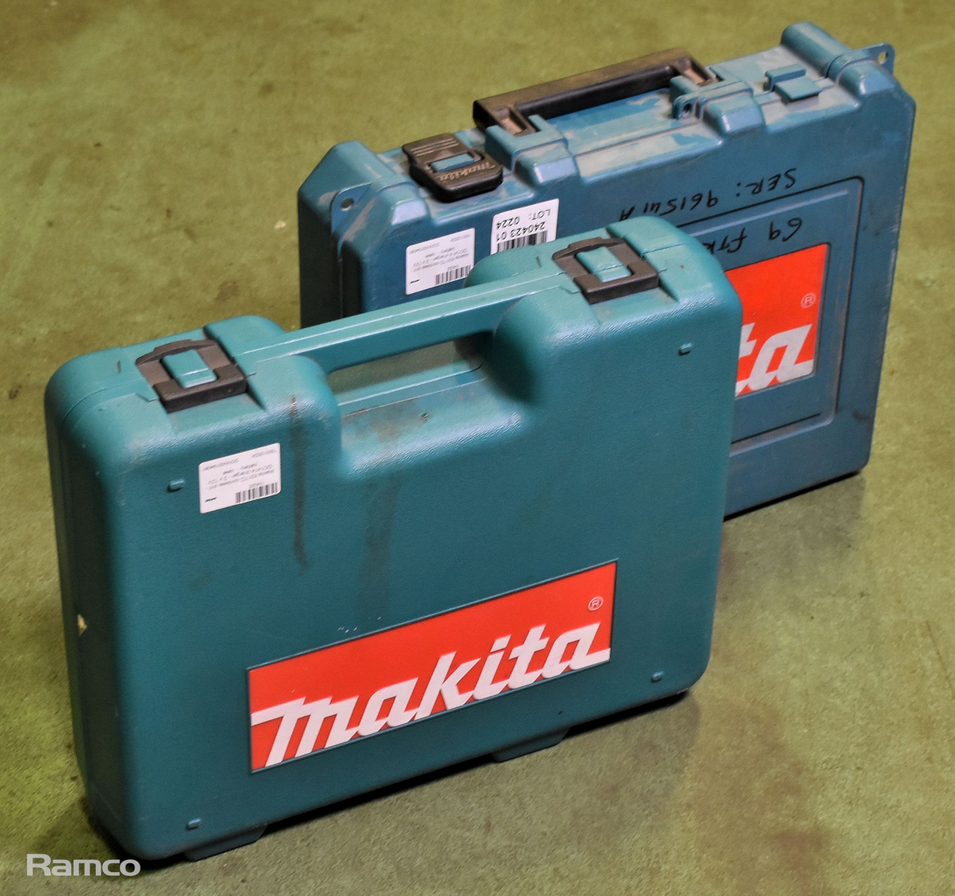 2x Makita 6317D cordless drill - DC1414 charger - 2x 12V batteries - case - Image 8 of 8