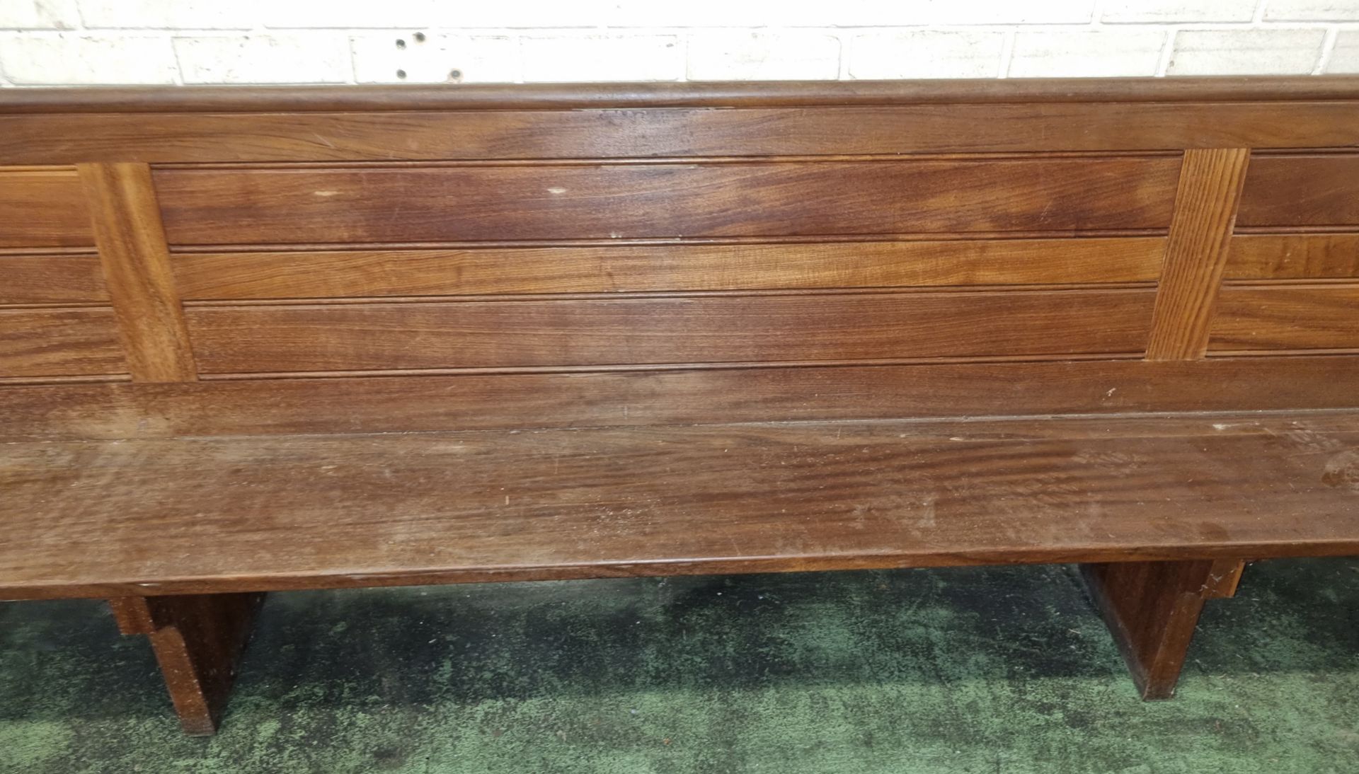 Wooden church pew - L 3570 x W 450 x H 900mm - Image 5 of 6